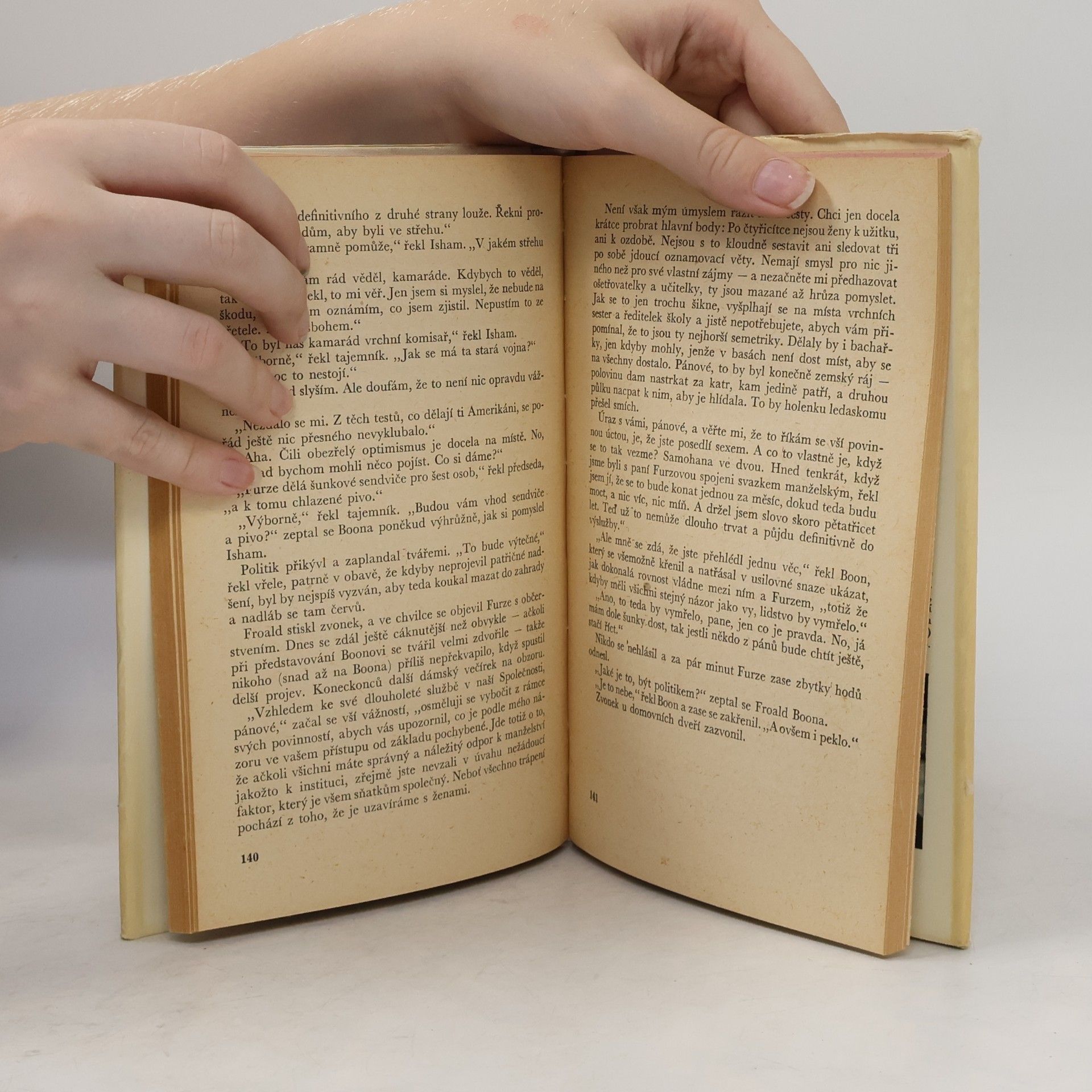 Kingsley Amis Egyptologové