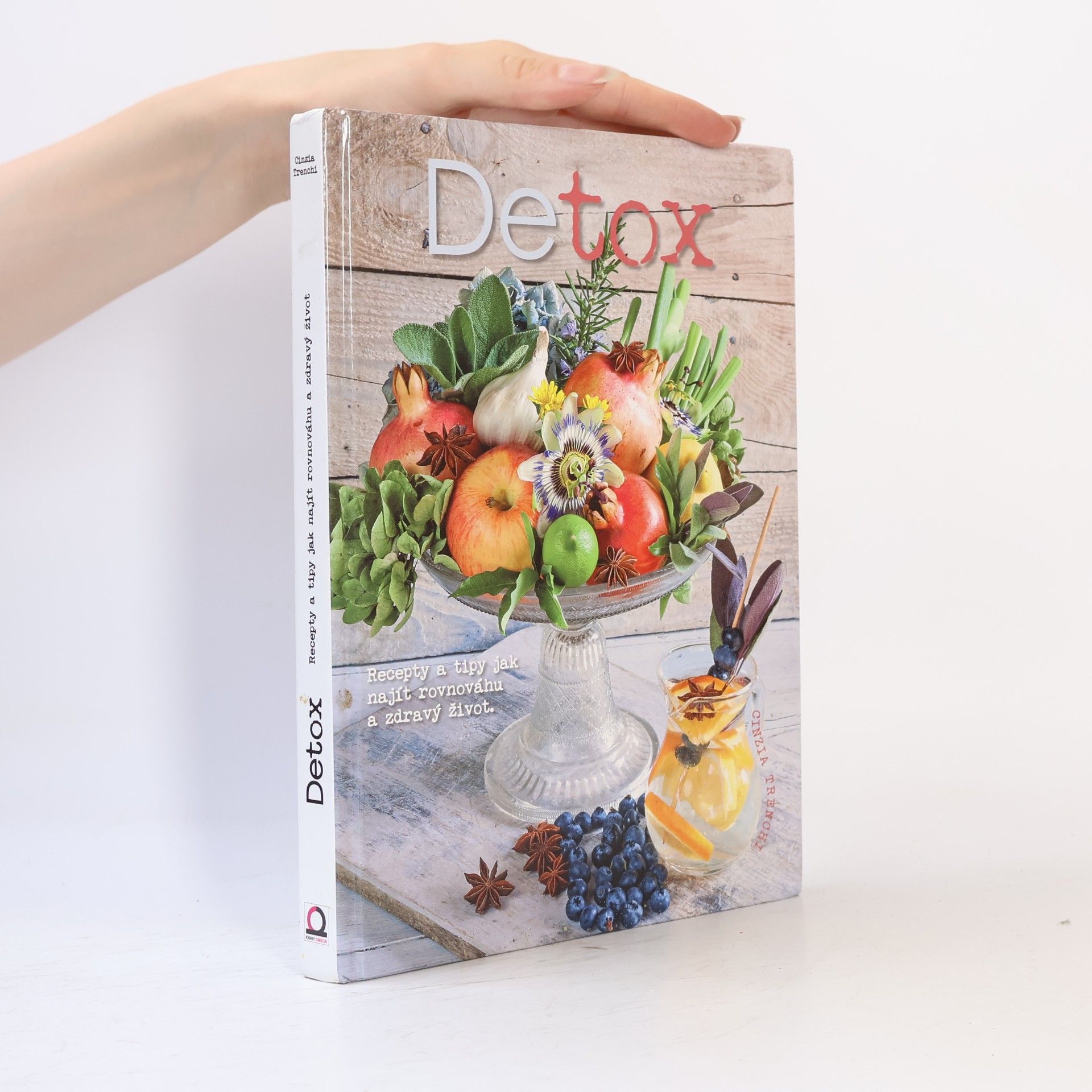 Běla Sýkorová Detox. Recepty a tipy, jak najít rovnováhu a zdravý život