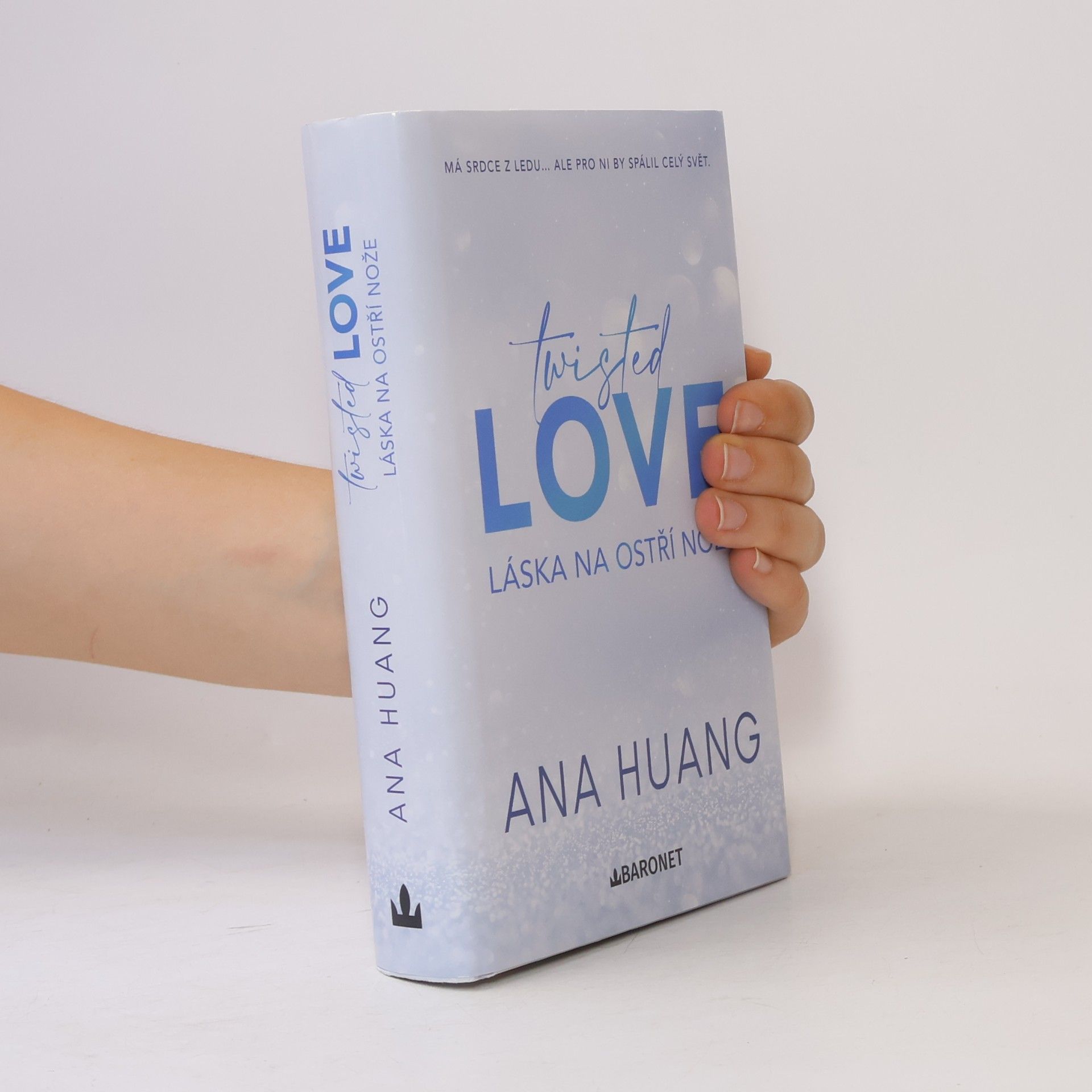 Ana Huang Twisted Love: Láska na ostří nože
