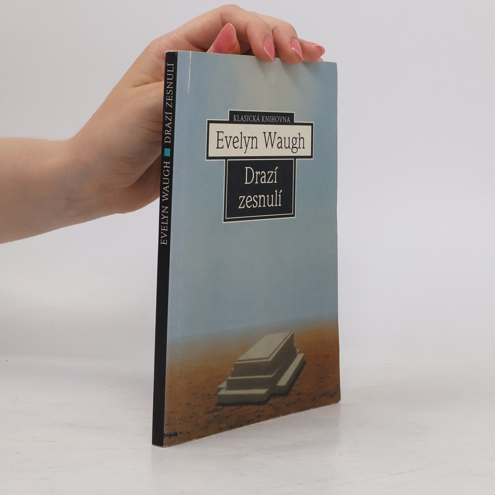Evelyn Waugh Drazí zesnulí