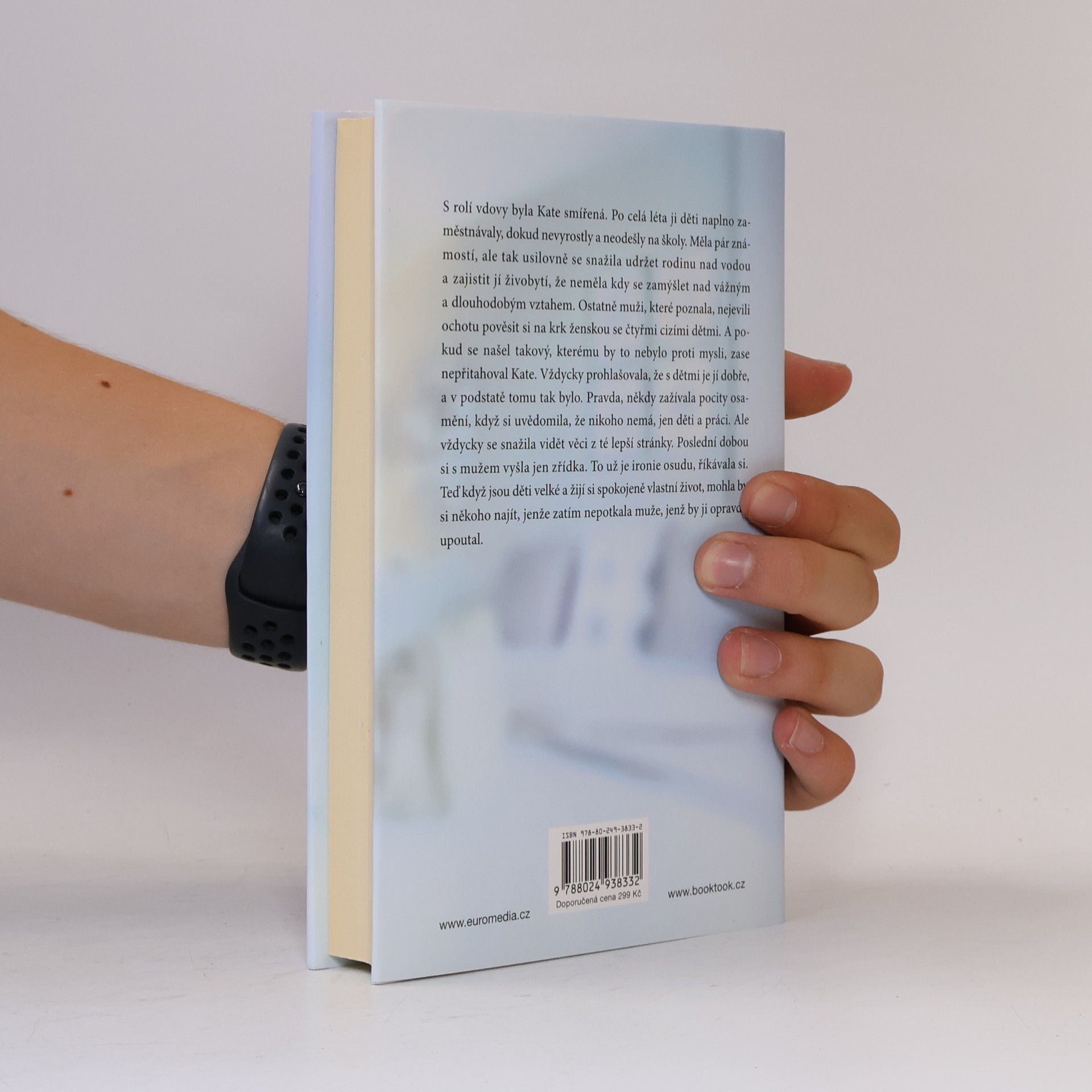 Danielle Steel Přes nepřízeň osudu
