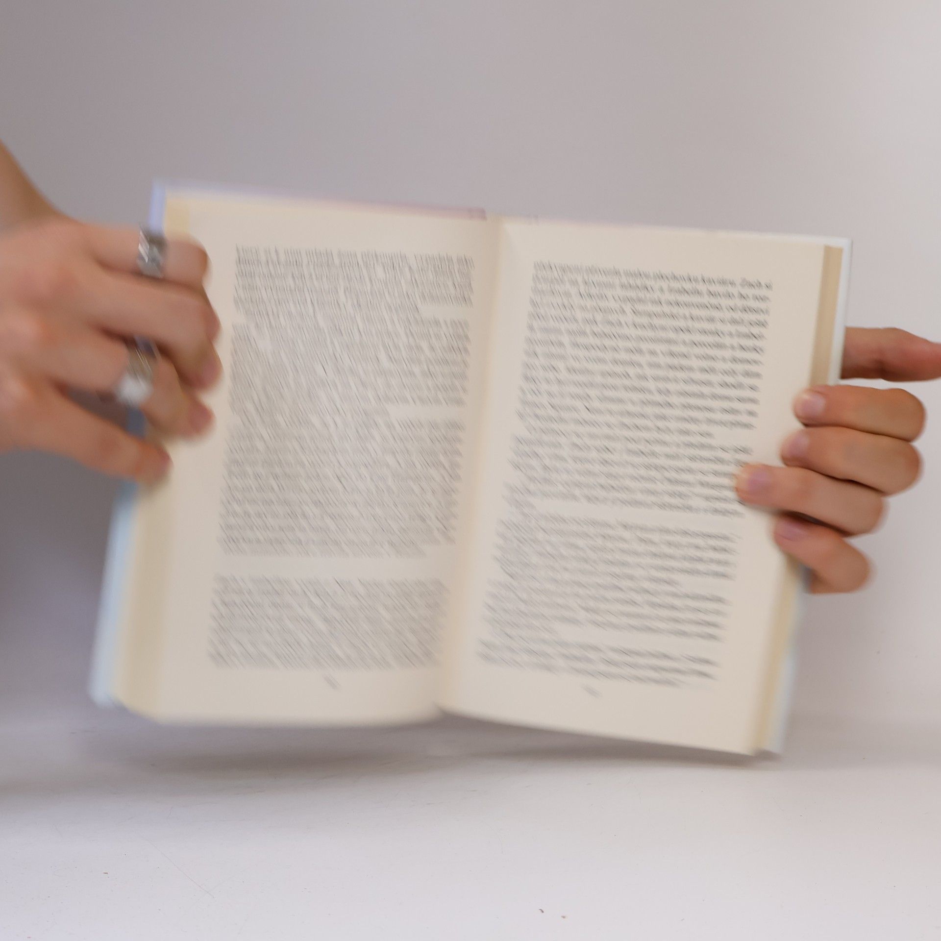 Danielle Steel Přes nepřízeň osudu