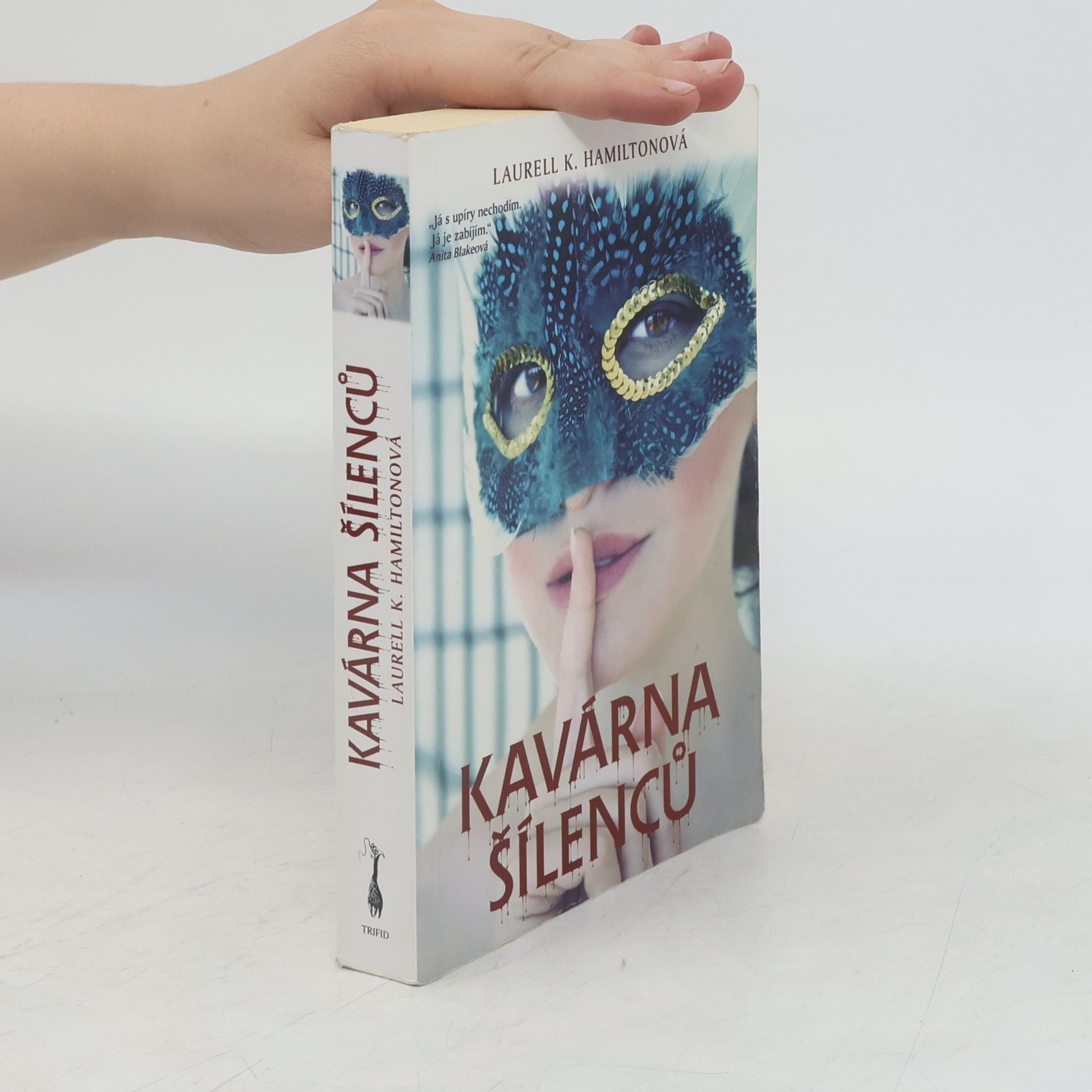 Laurell Kaye Hamilton Kavárna šílenců