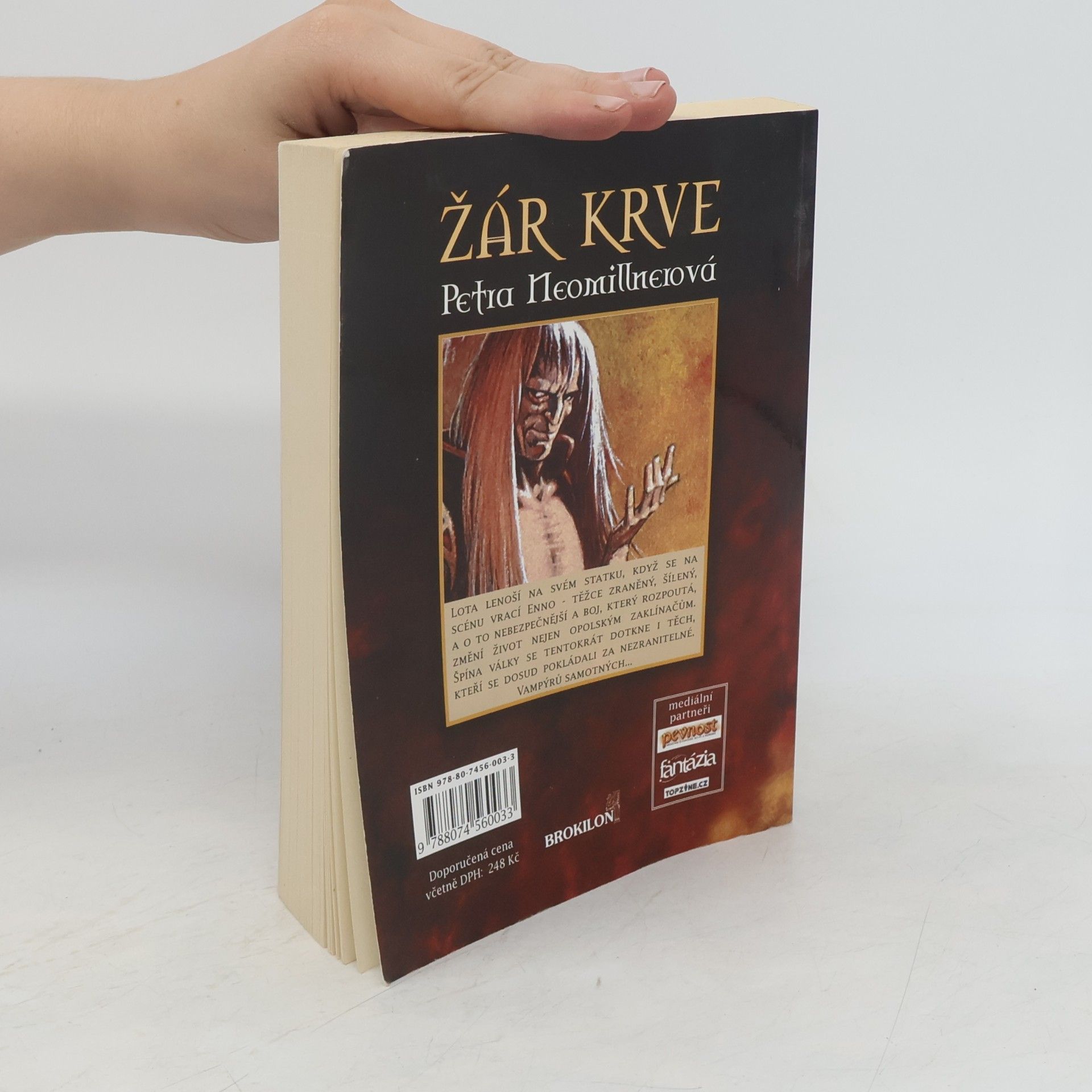 Petra Neomillnerová Žár krve. Zaklínačka Lota.