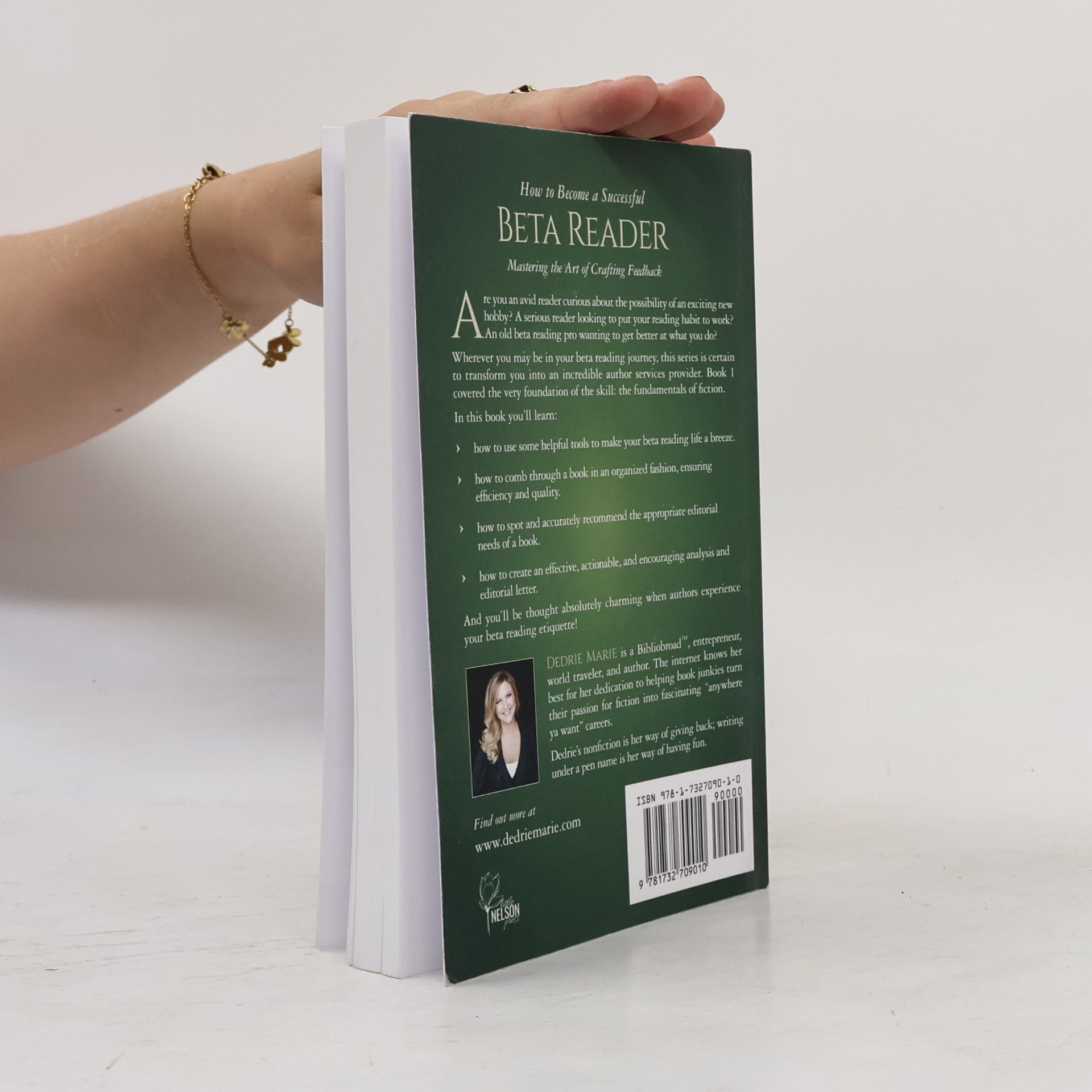 Dedrie Marie How to Become a Successful Beta Reader Book 2