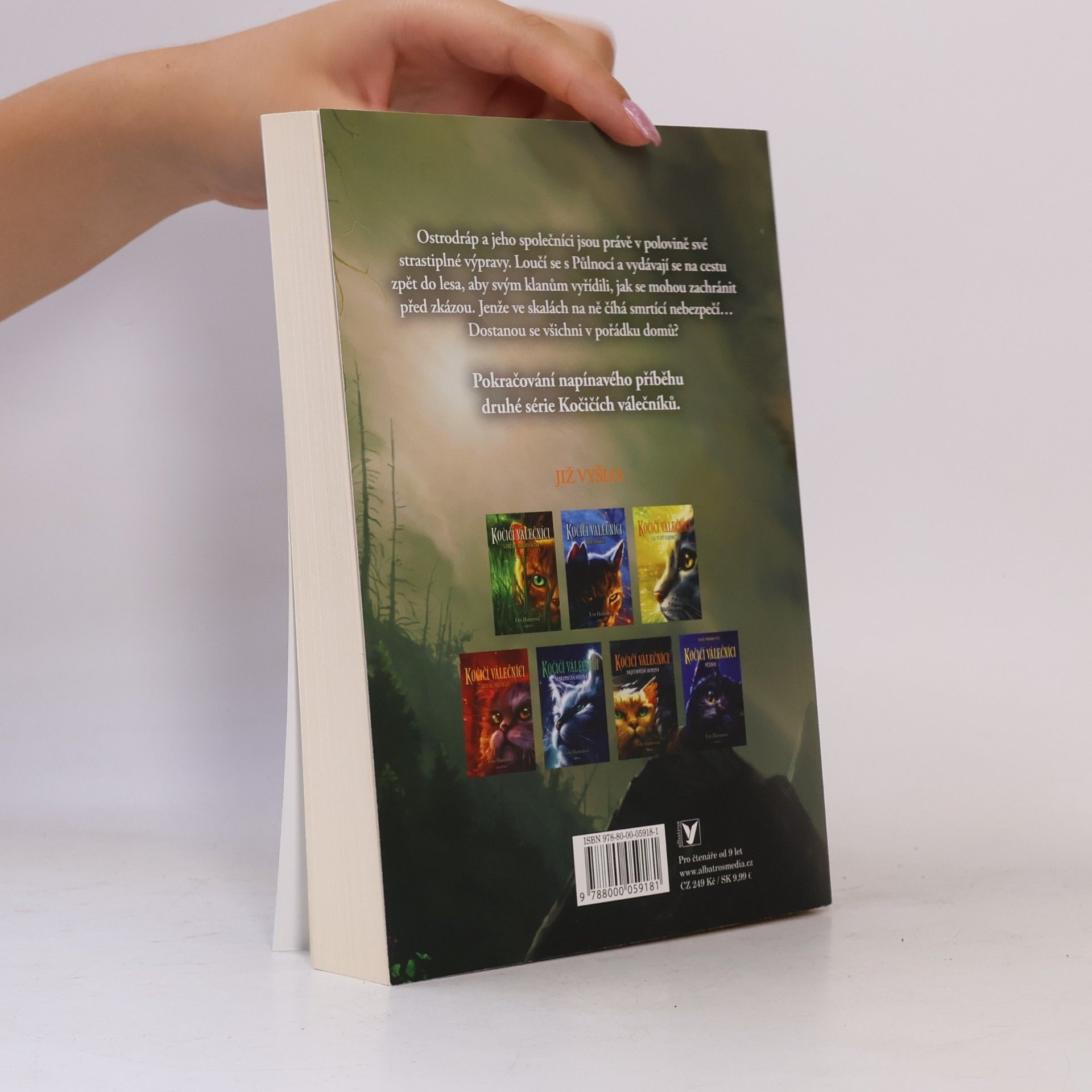 Erin Hunter Východ měsíce