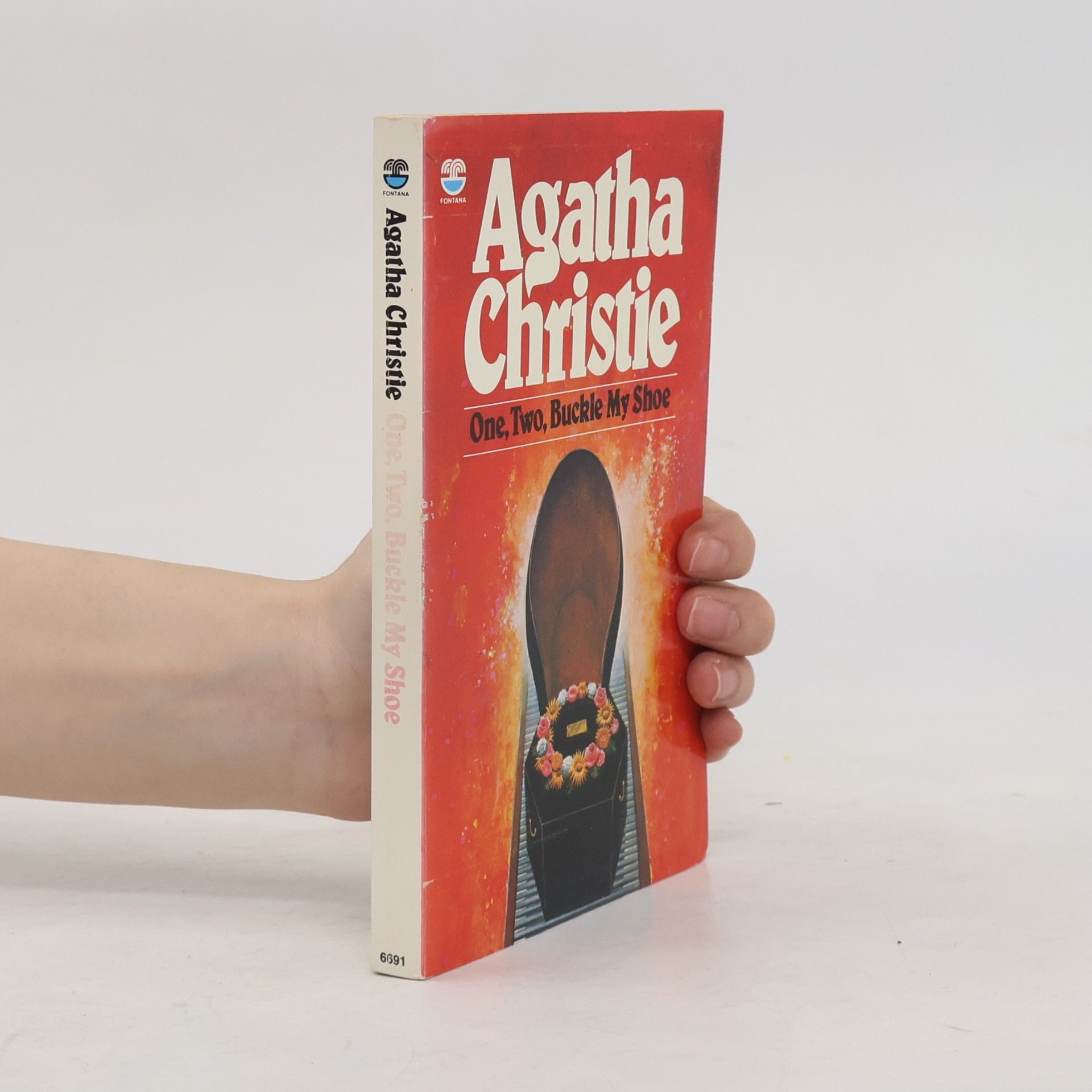 Agatha Christie One, two, buckle my shoe