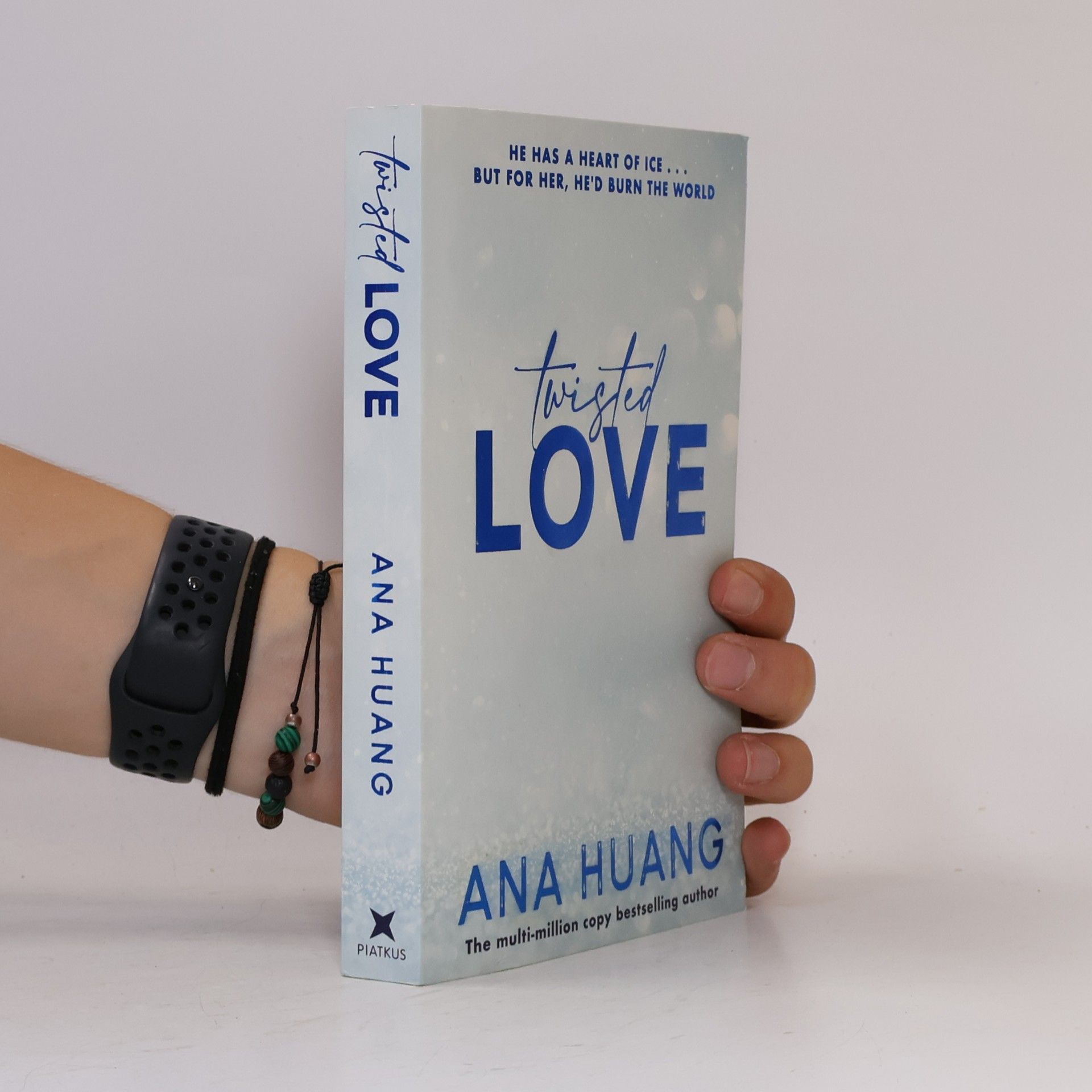 Ana Huang Twisted love. Twisted book one
