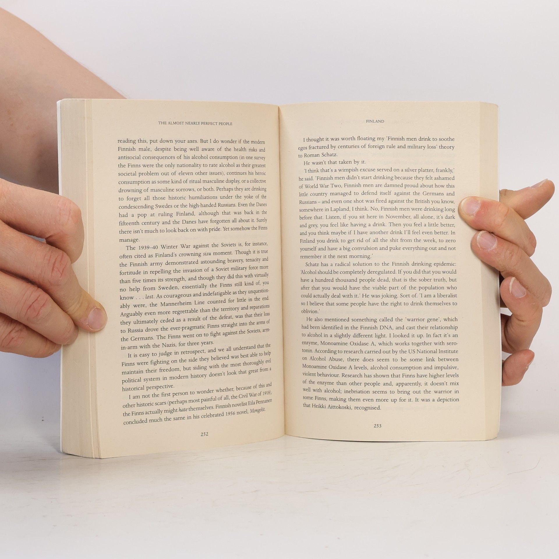Michael Booth The almost nearly perfect people : behind the myth of the Scandinavian utopia