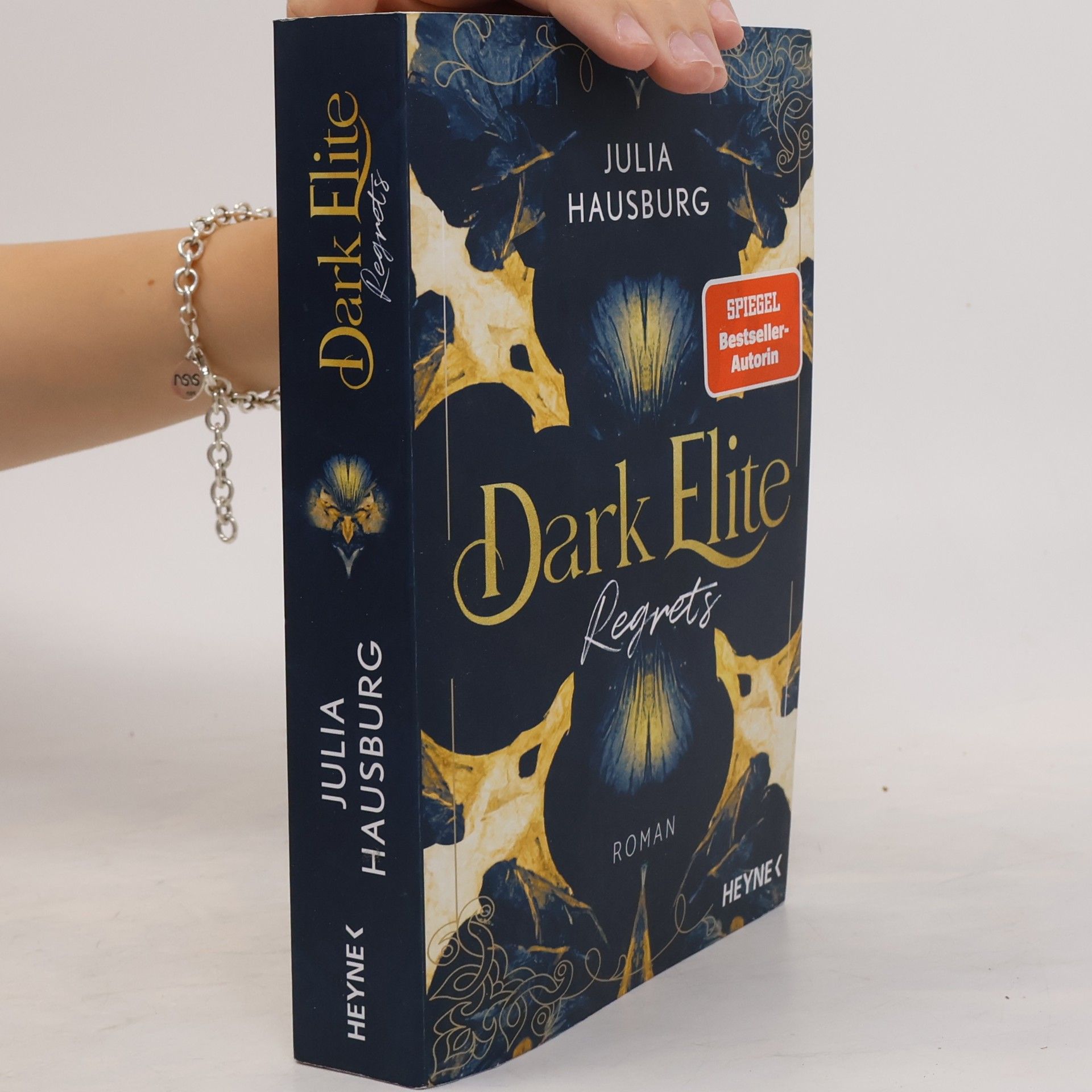 Julia Hausburg Dark Elite. Regrets