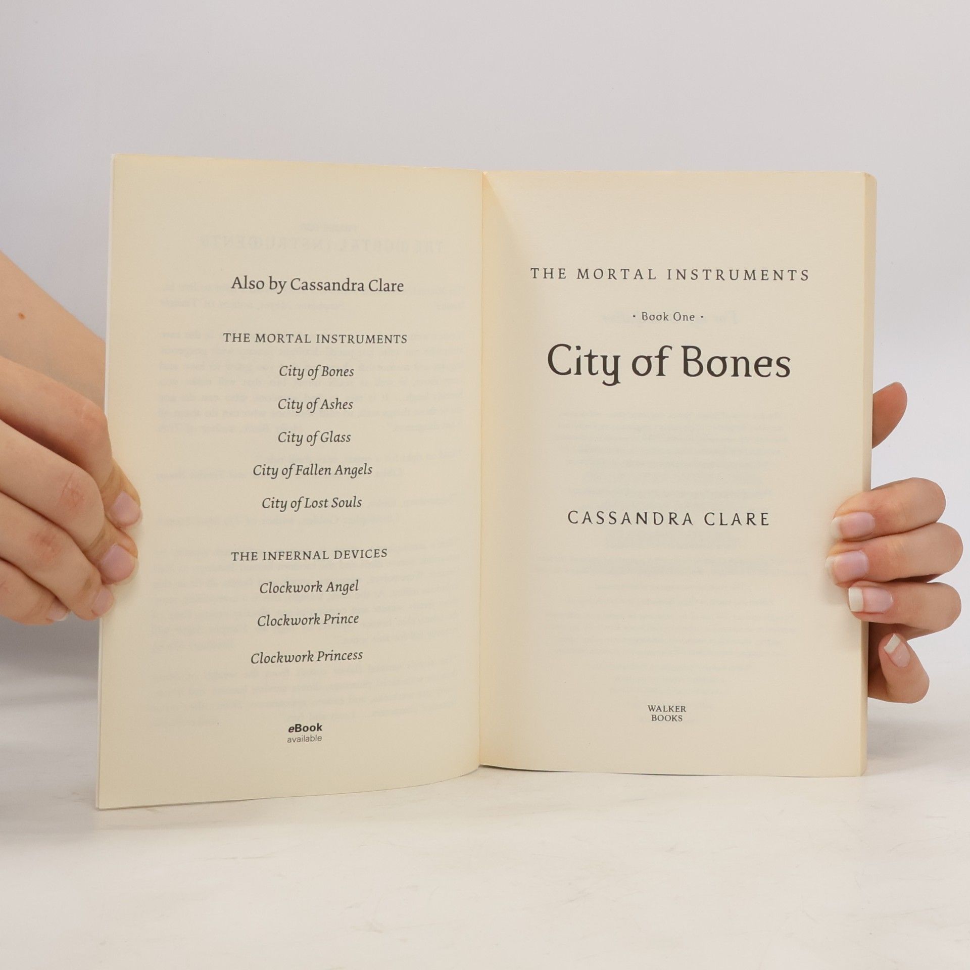 Cassandra Clare City of Bones