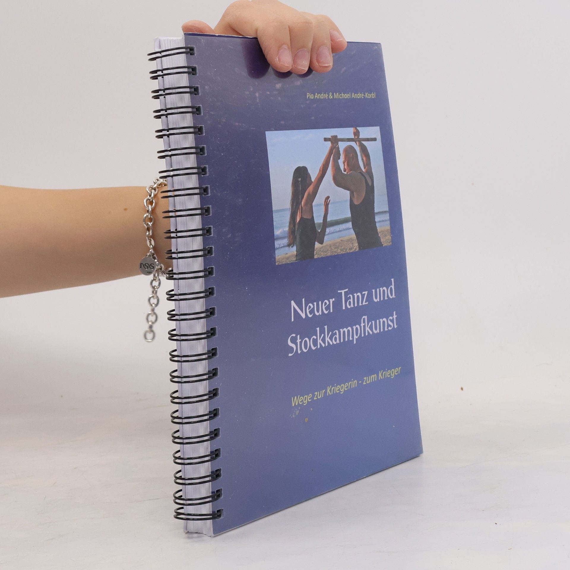 kolektiv Neuer tanz und Stockkampfkunst