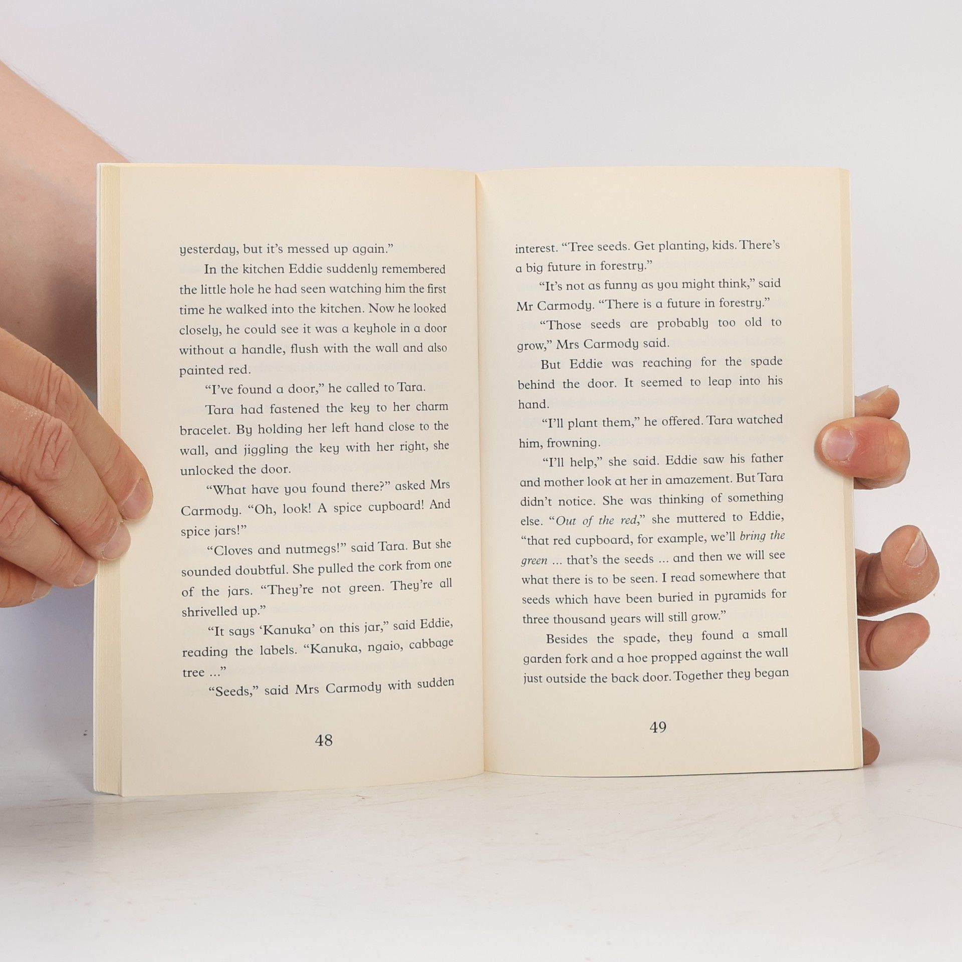 Margaret Mahy White Wolves: Year 6: Shock Forest and Other Stories