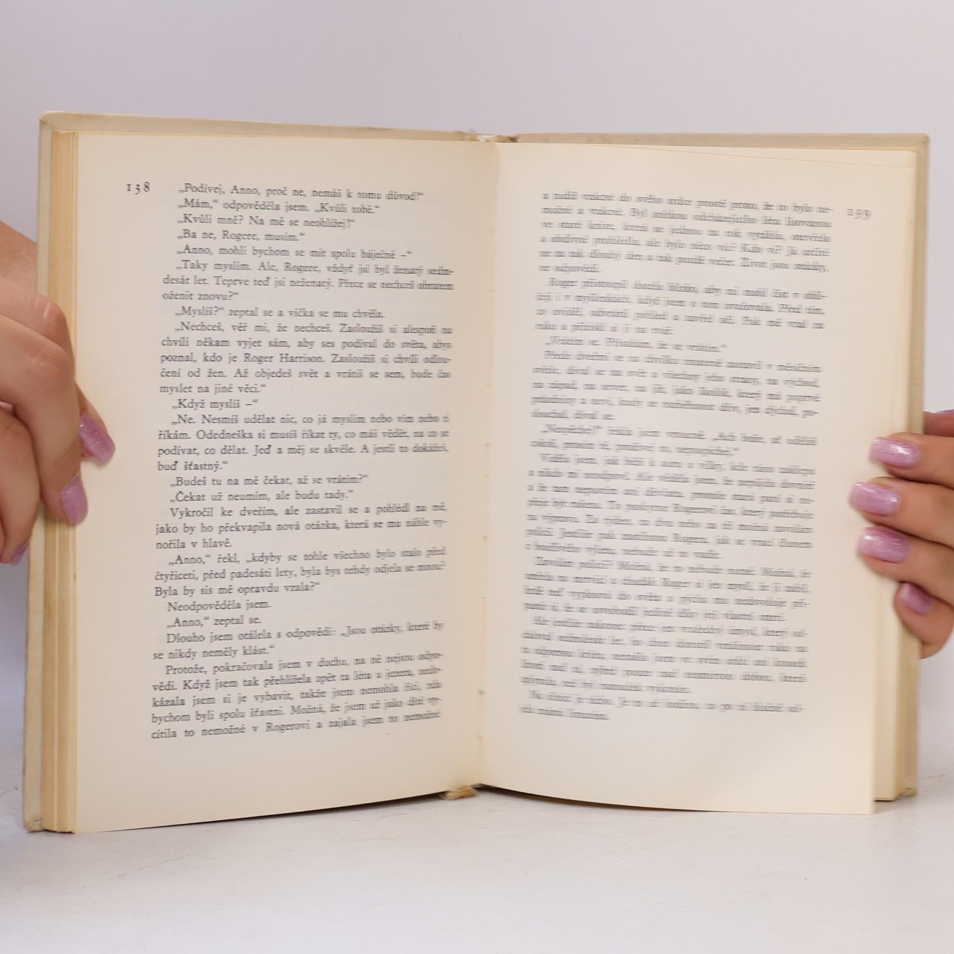 Ray Bradbury Ilustrovaná žena