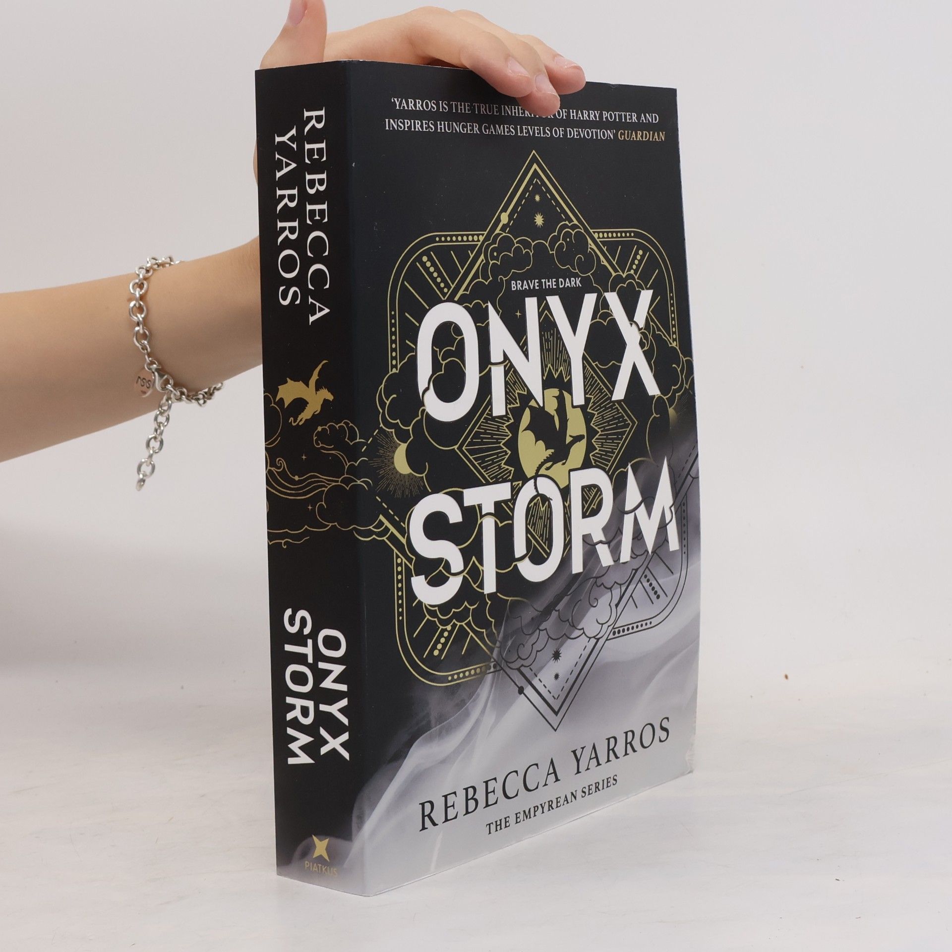 Rebecca Yarros Onyx Storm