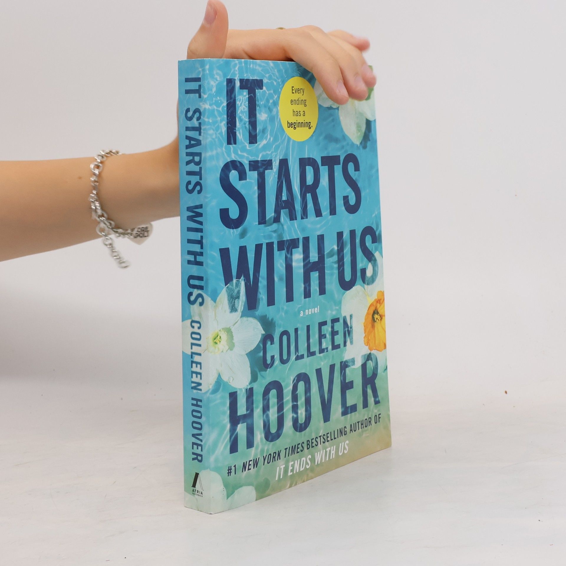 Colleen Hoover It Starts With Us