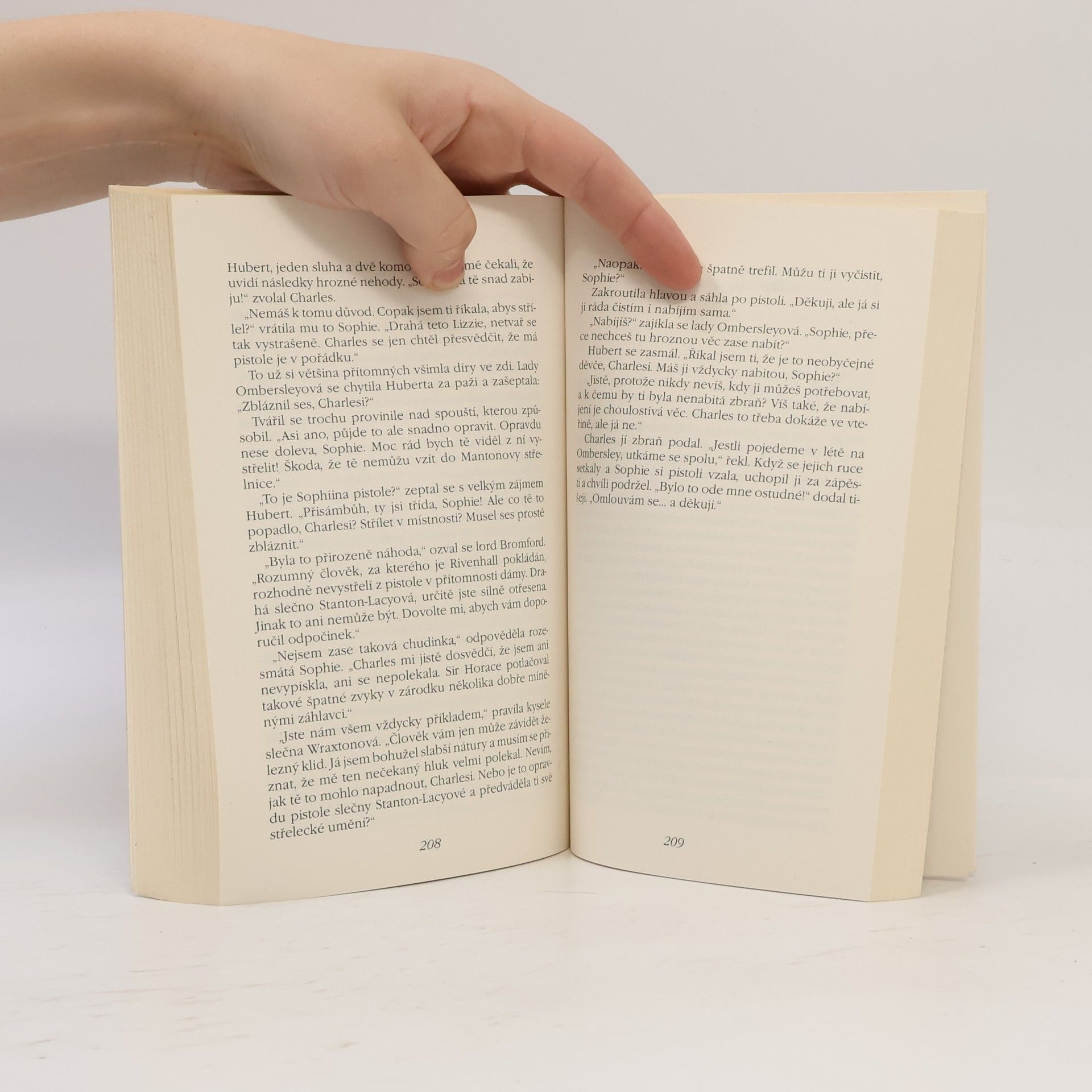 Georgette Heyer Vznešená Sophie