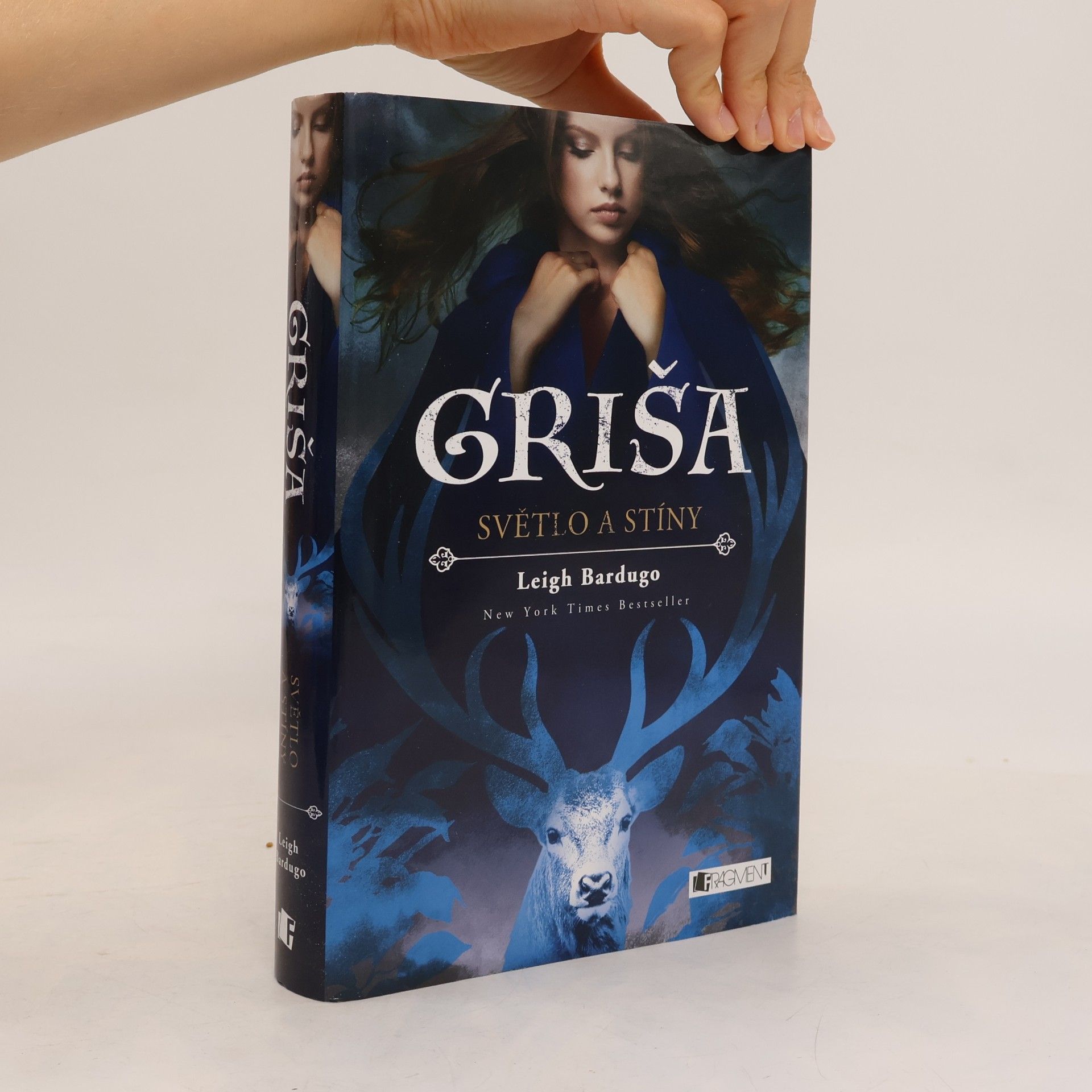 Leigh Bardugo Griša. Světlo a stíny