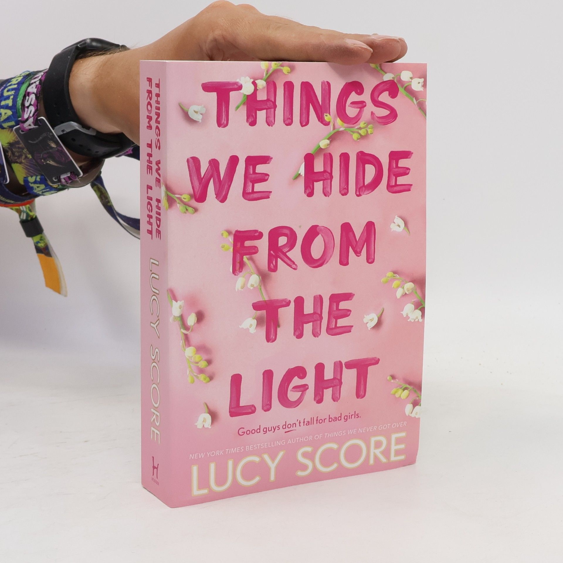 Lucy Score Things we hide from the light