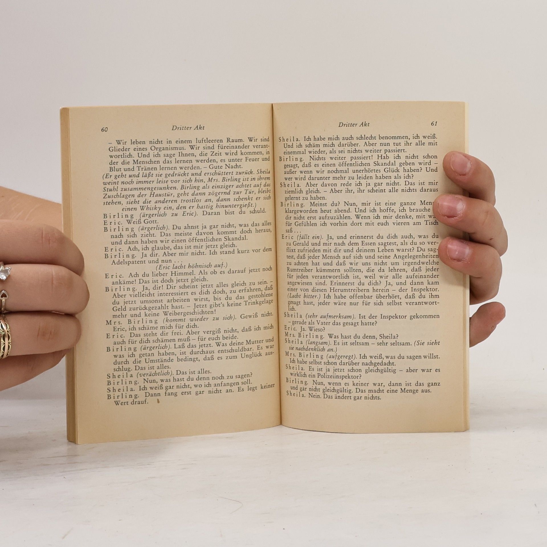 J. B. Priestley Ein Inspektor kommt