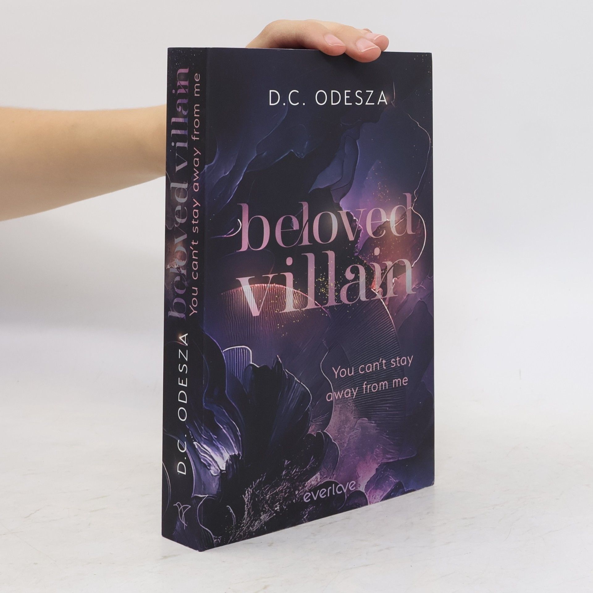 You Can't Stay Away From Me / Beloved Villain Bd.2