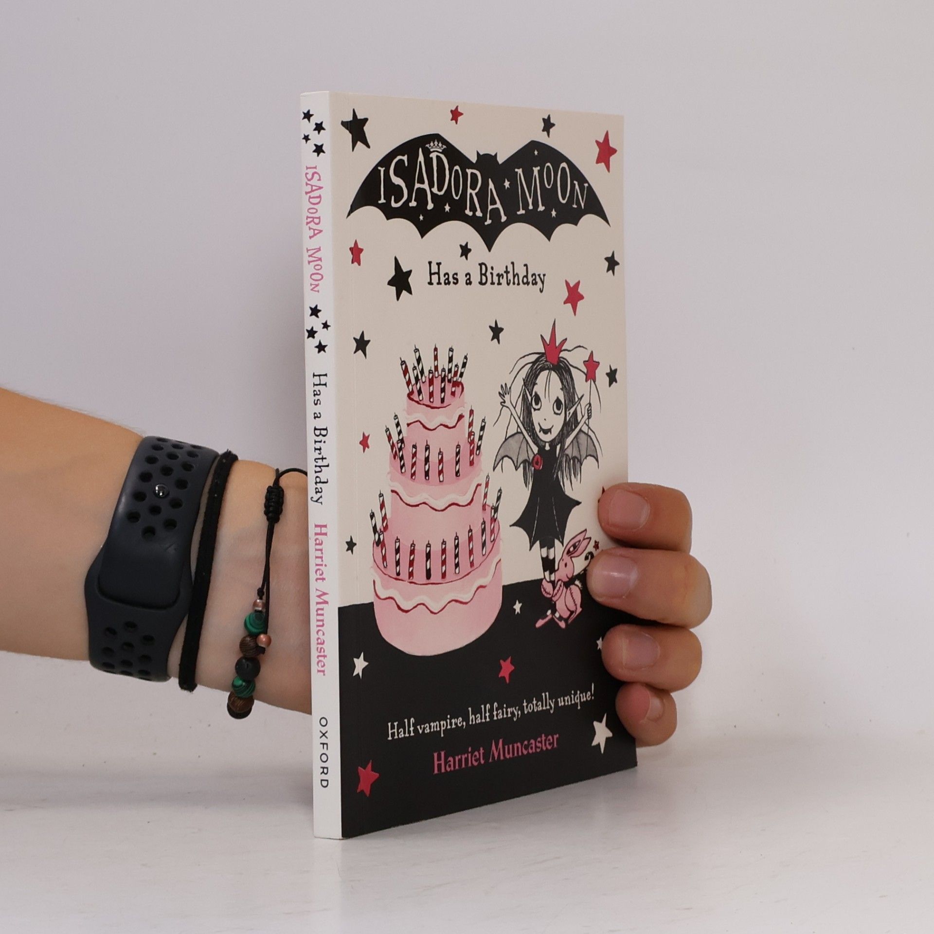 Isadora Moon has a birthday