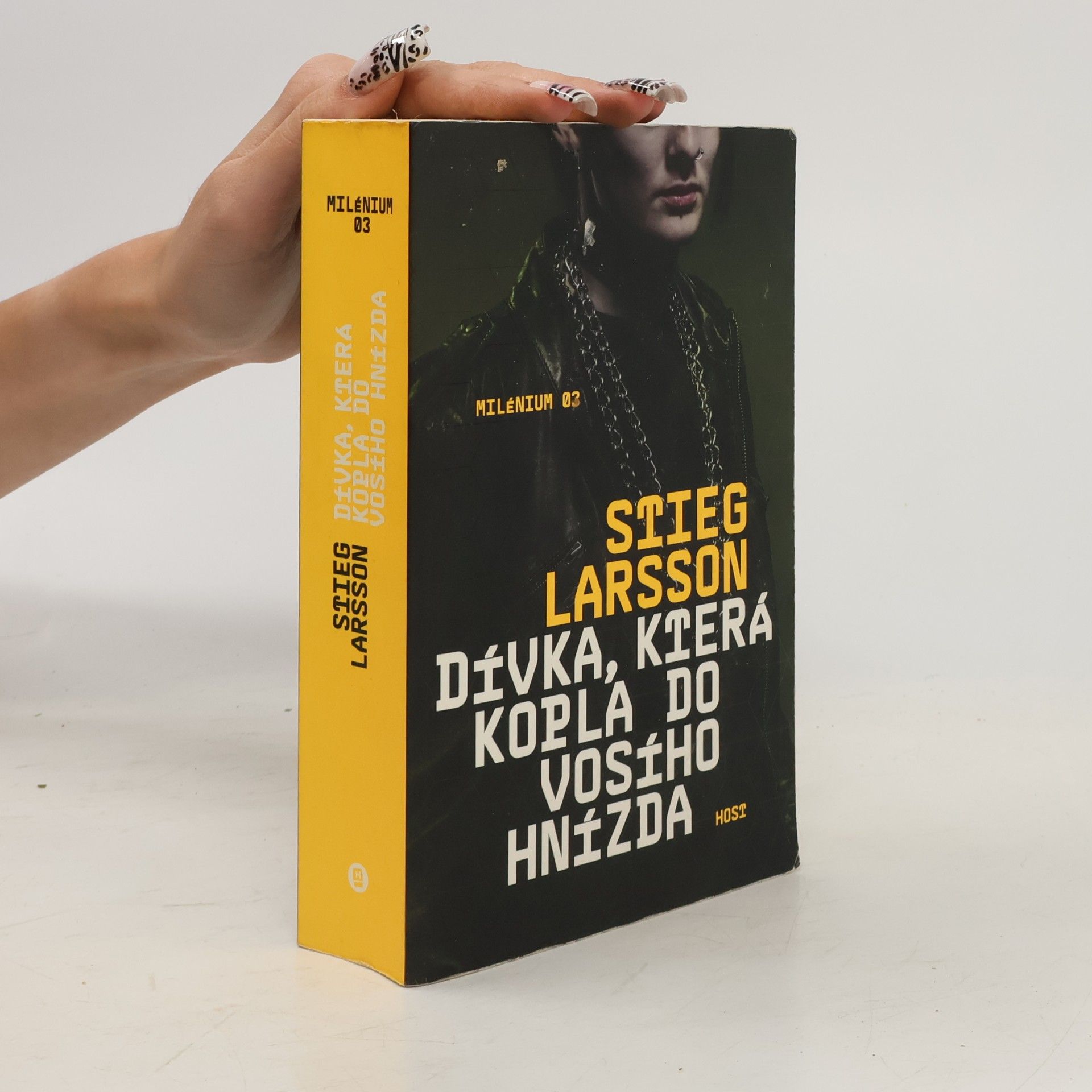 Stieg Larsson Dívka, která kopla do vosího hnízda