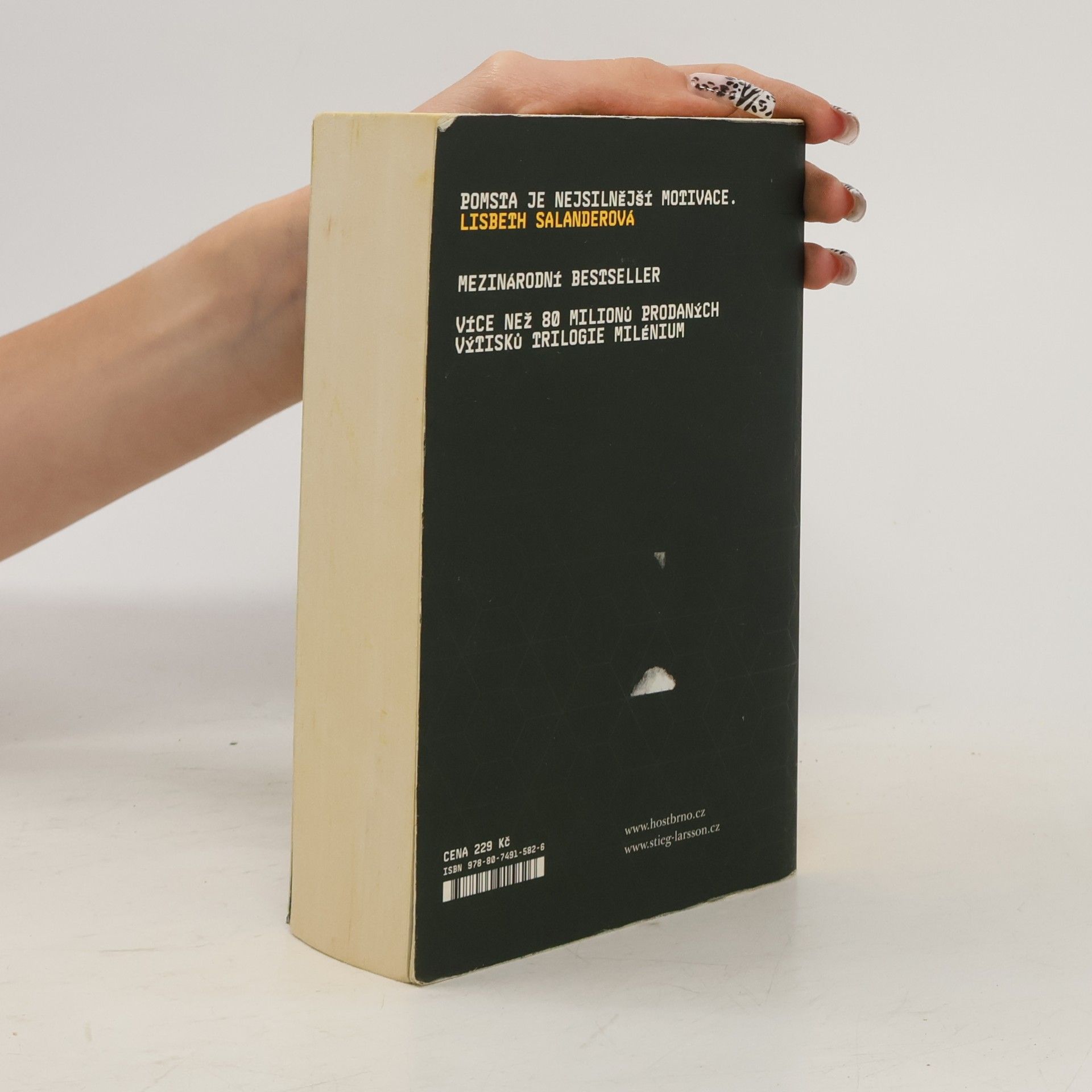 Stieg Larsson Dívka, která kopla do vosího hnízda