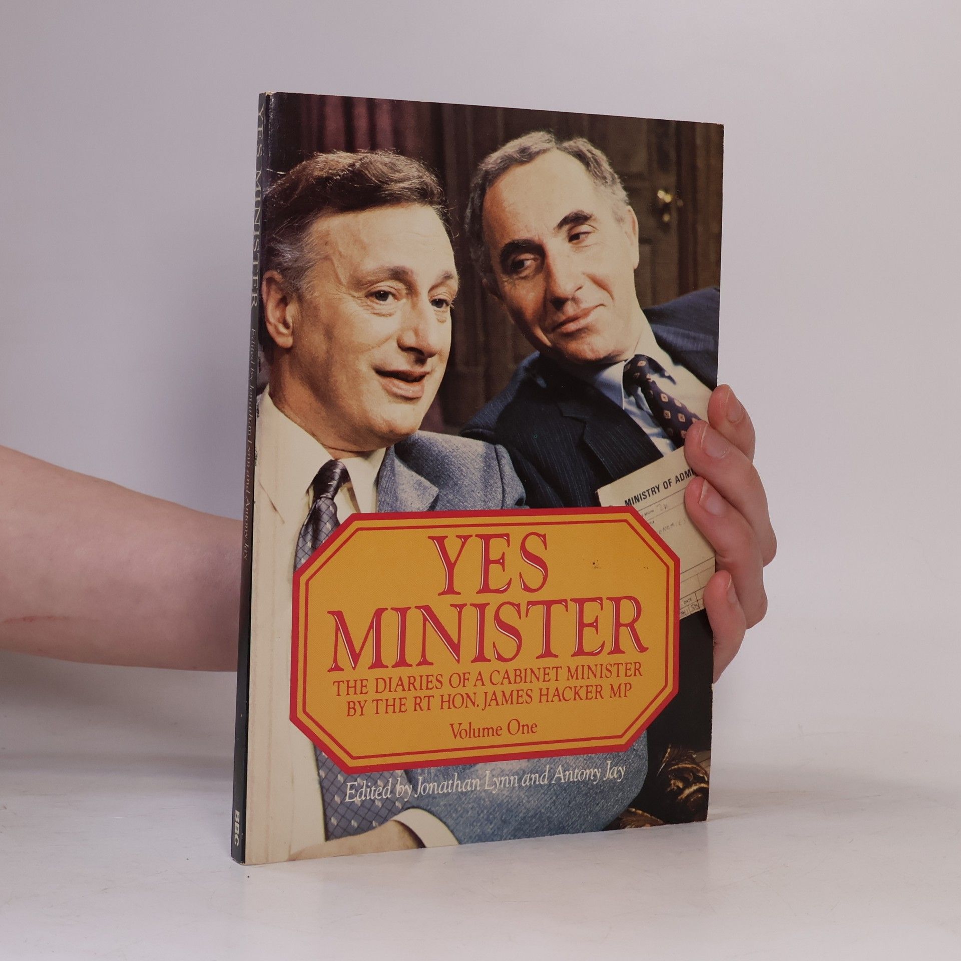 Jonathan Lynn Yes Minister