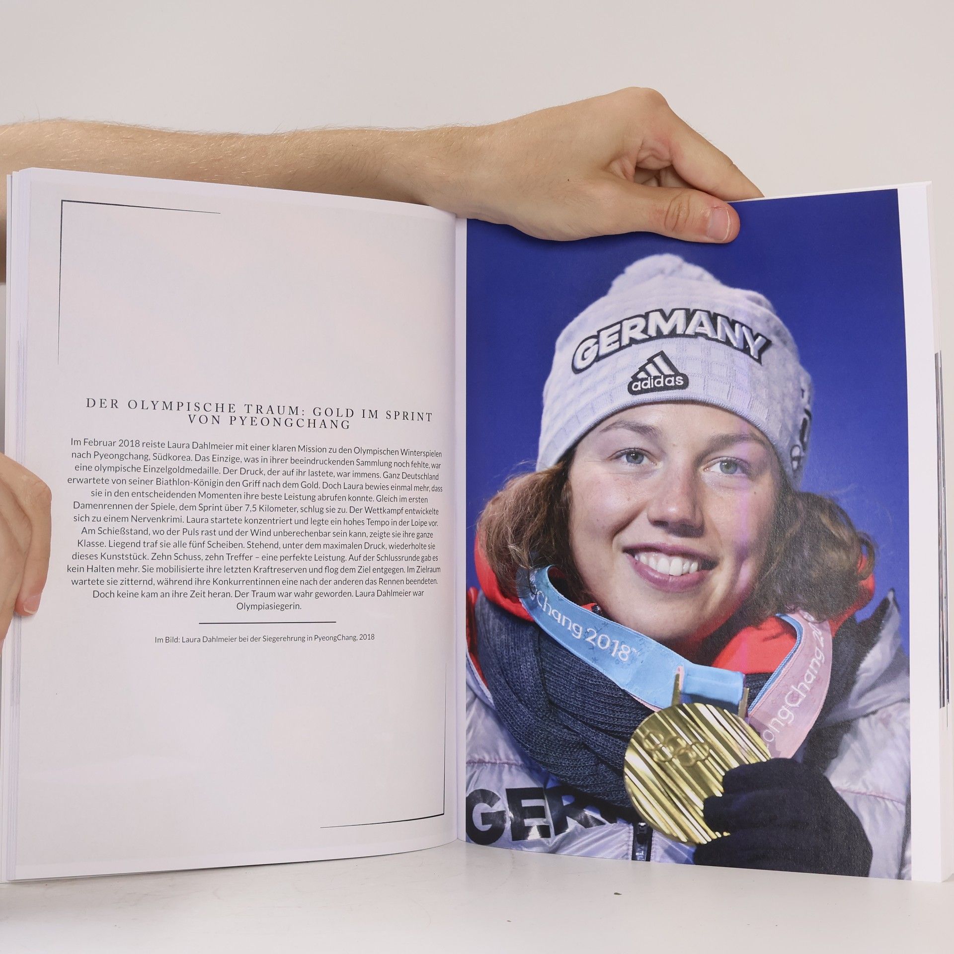 Nora Horn Aus Liebe zum Berg: Die illustrierte Biografie über Laura Dahlmeier. Komplett in Farbe