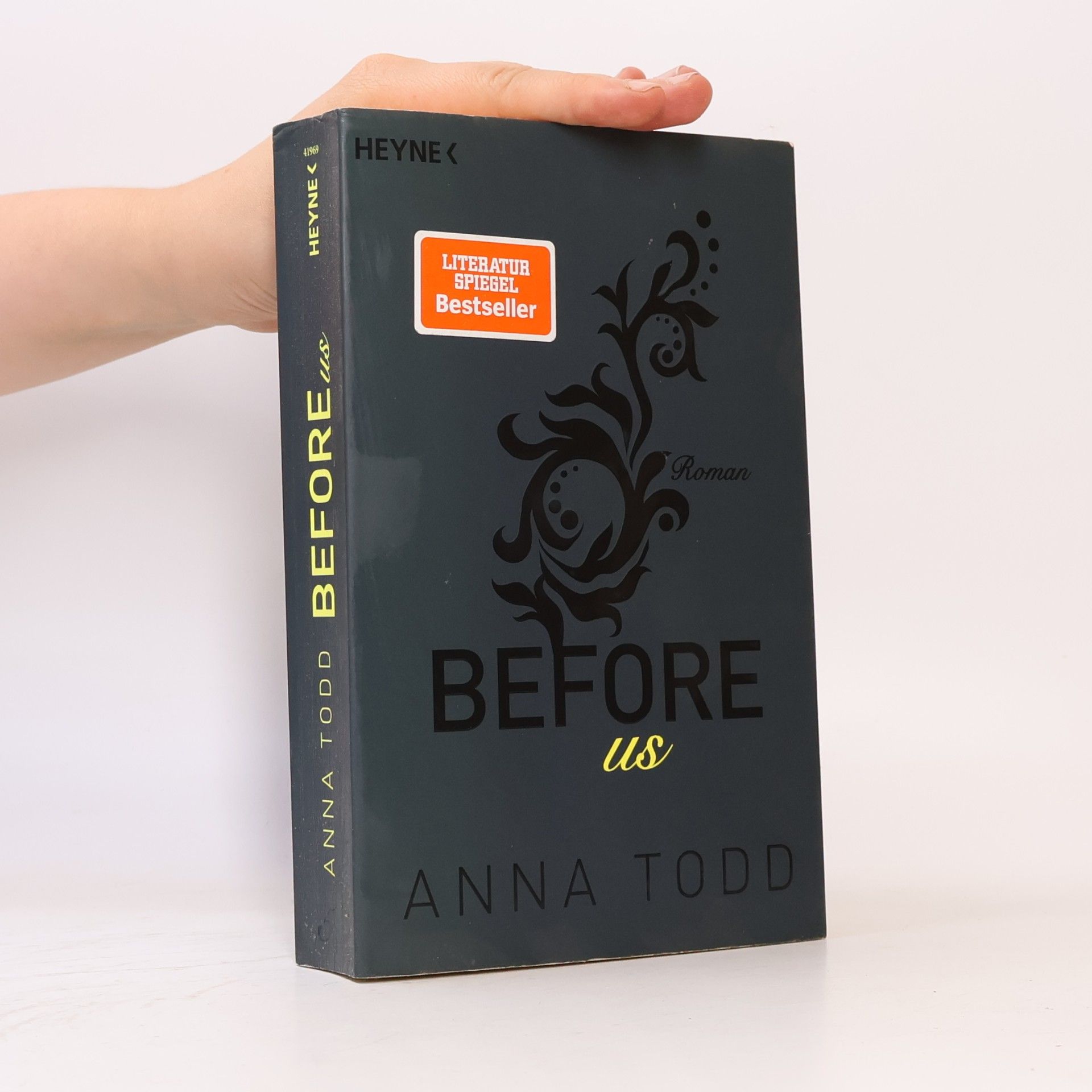 Anna Todd After 5. Before Us