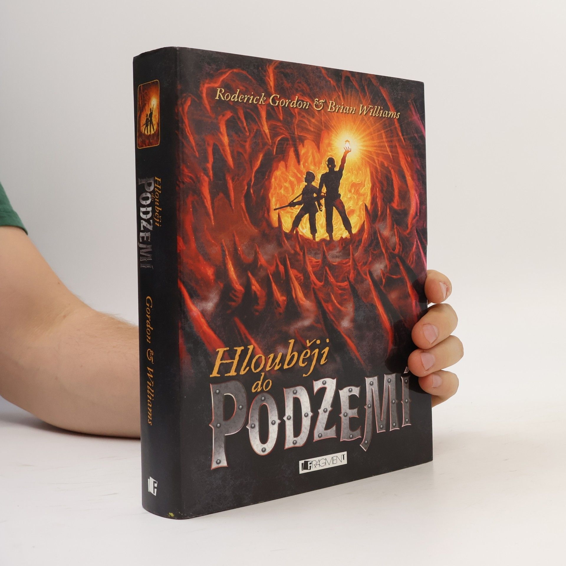 Roderick Gordon Hlouběji do Podzemí
