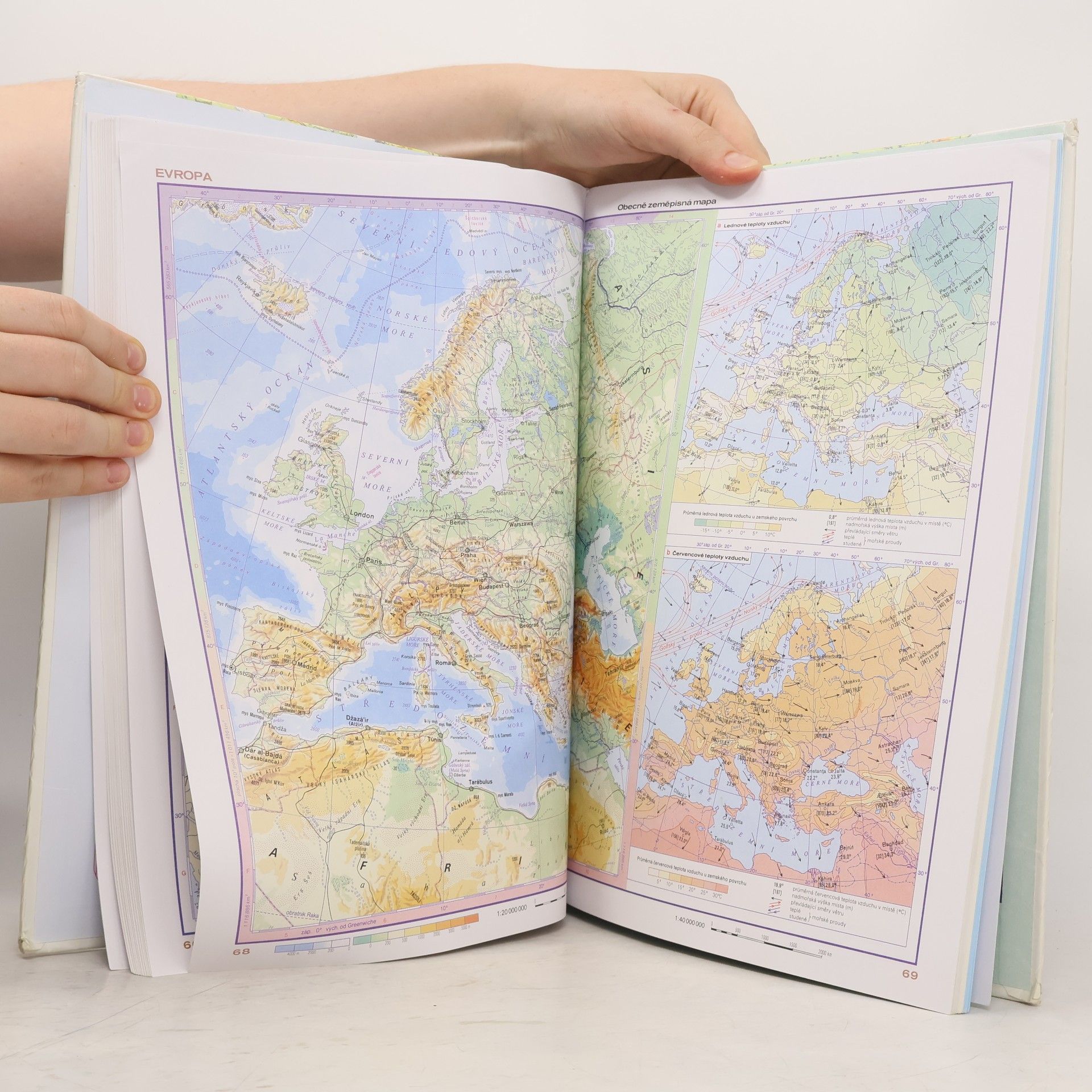 Kolektiv autorů Školní atlas světa