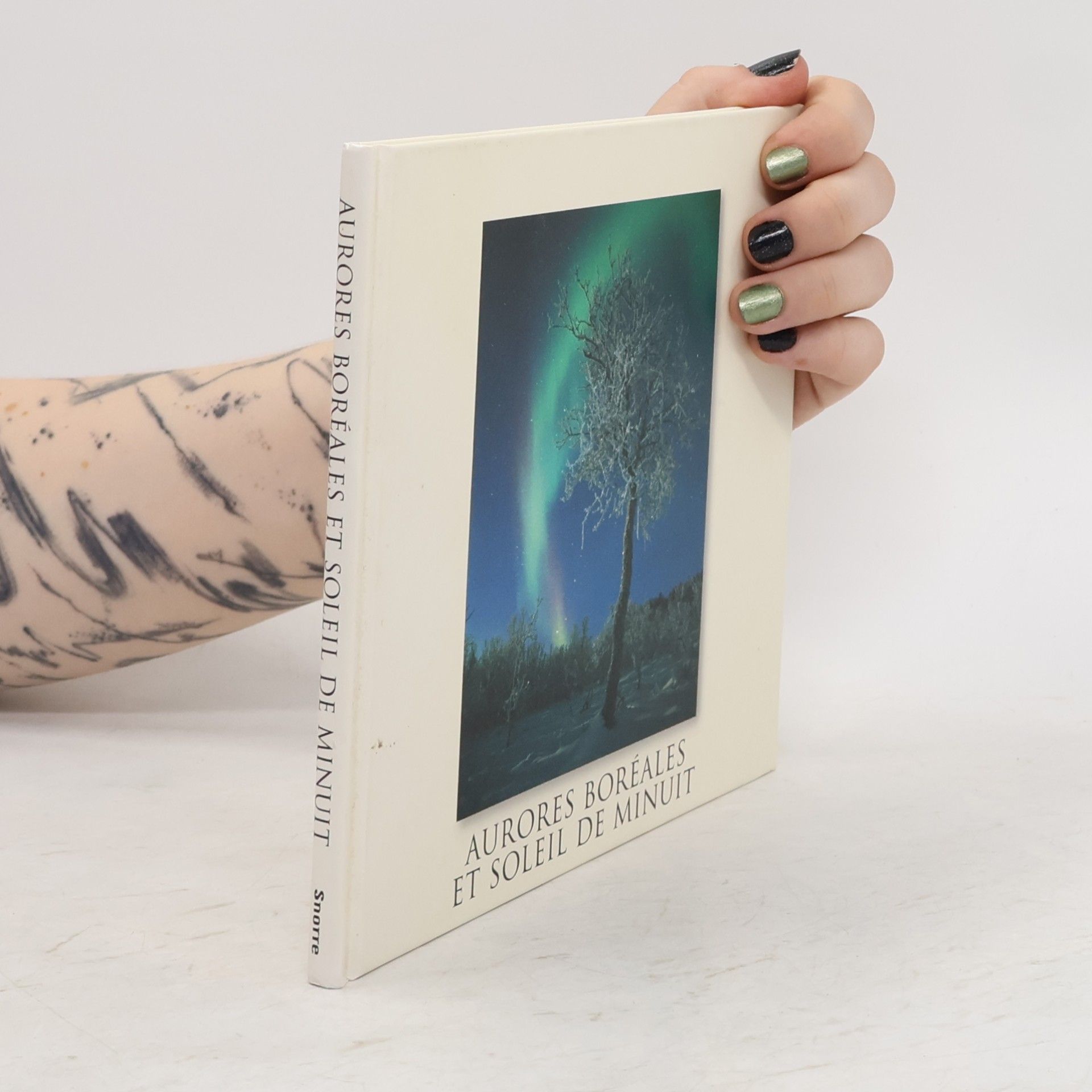 Various authors Aurores boréales et soleil de minuit