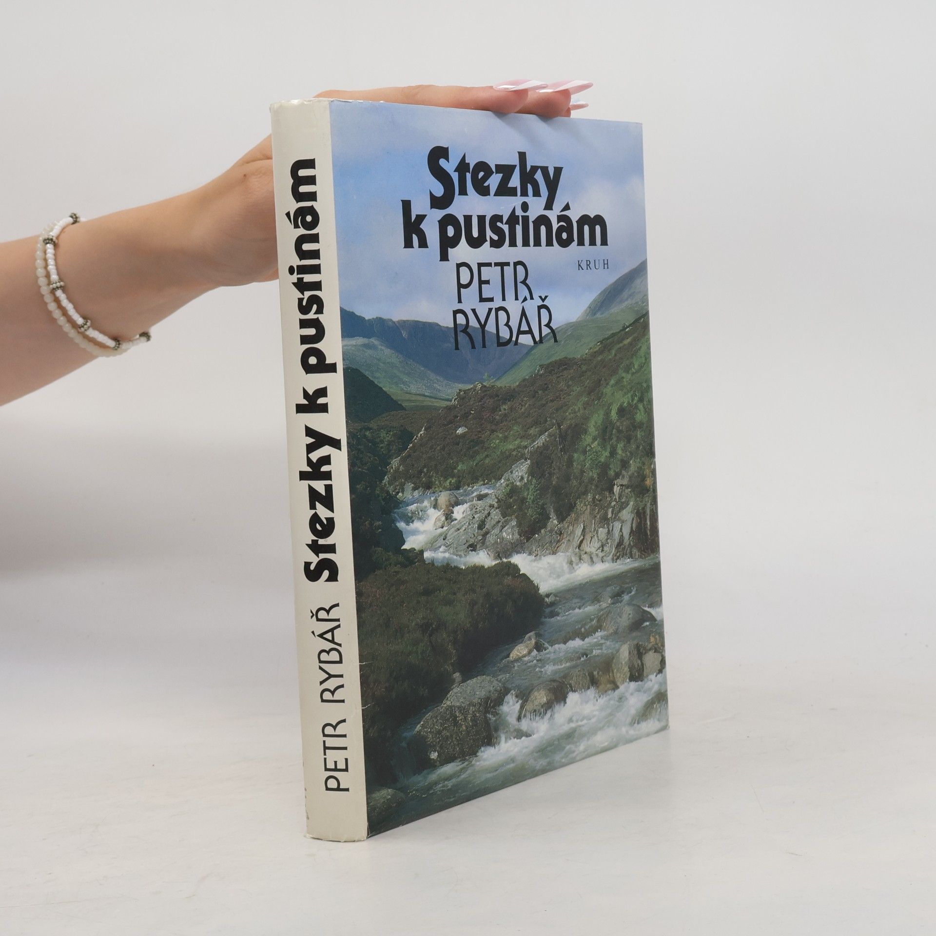 Marie Pětová Stezky k pustinám