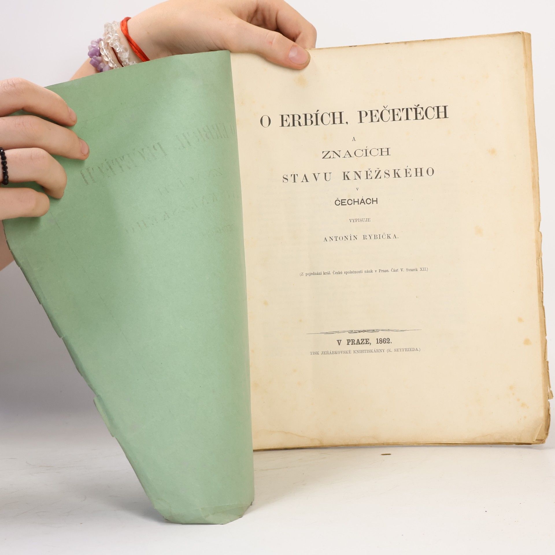 Antonín Rybička O erbích, pečetěch a znacích stavu kněžského v Čechách