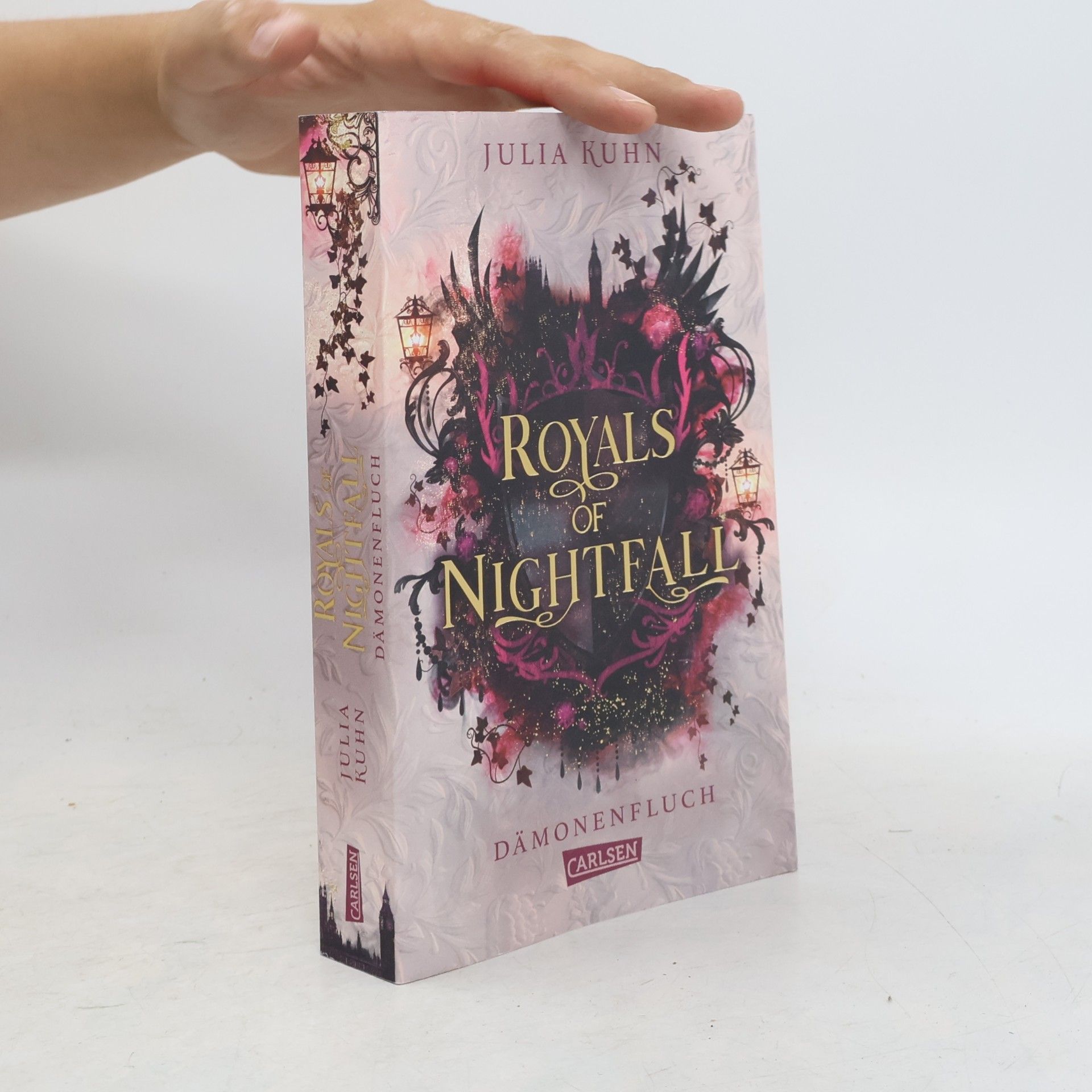 Julia Kuhn Royals of Nightfall