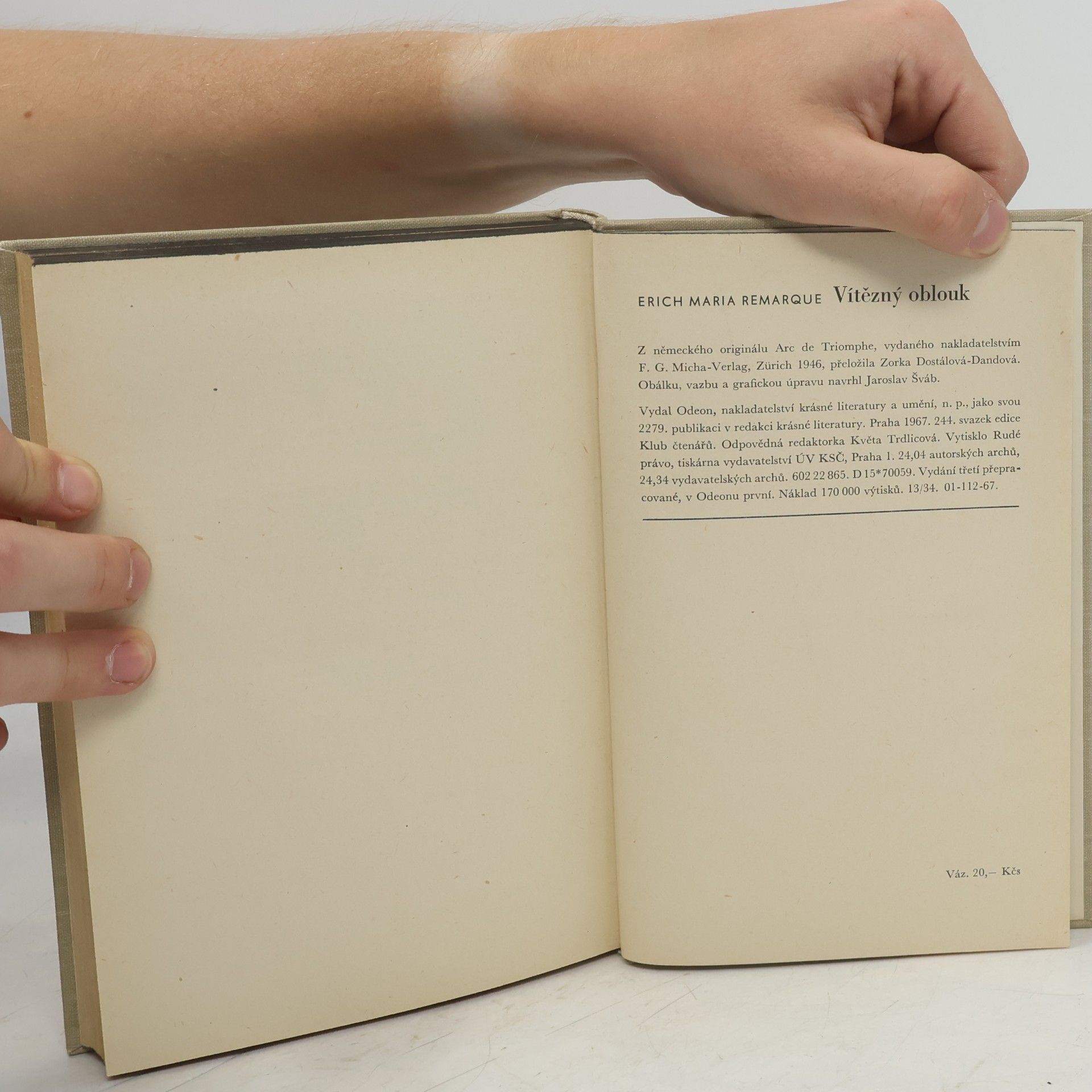 Erich Maria Remarque Vítězný oblouk