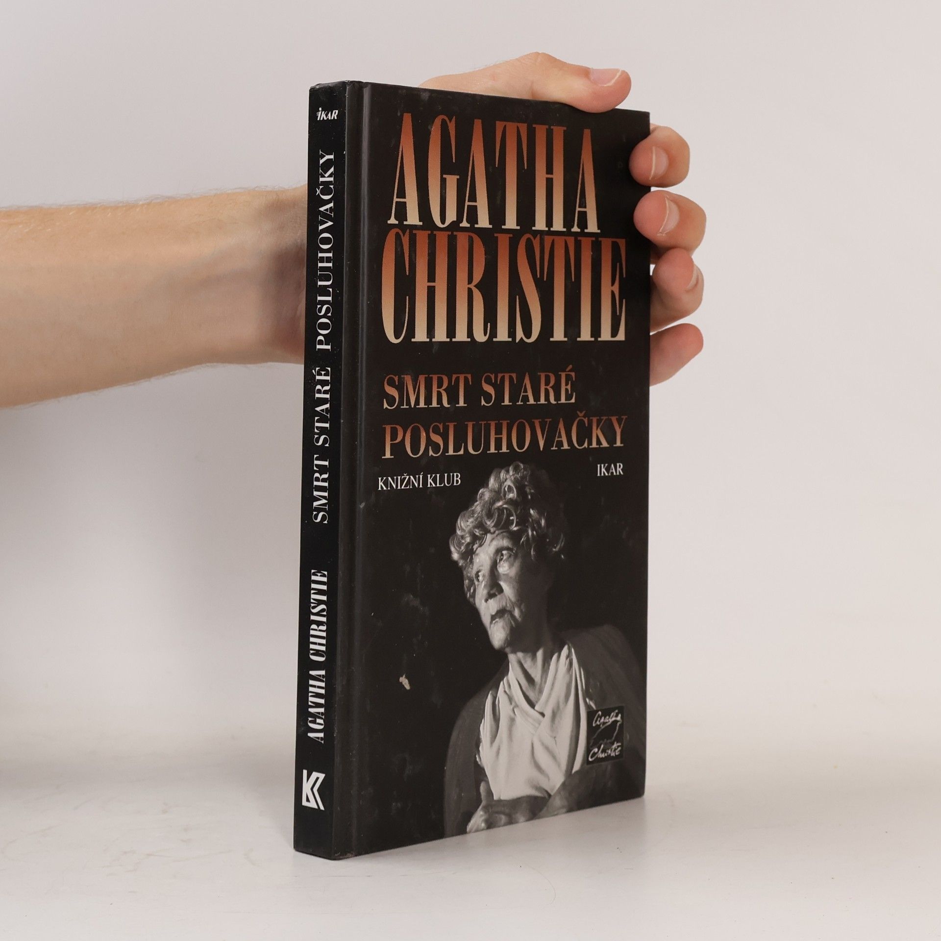 Agatha Christie Smrt staré posluhovačky