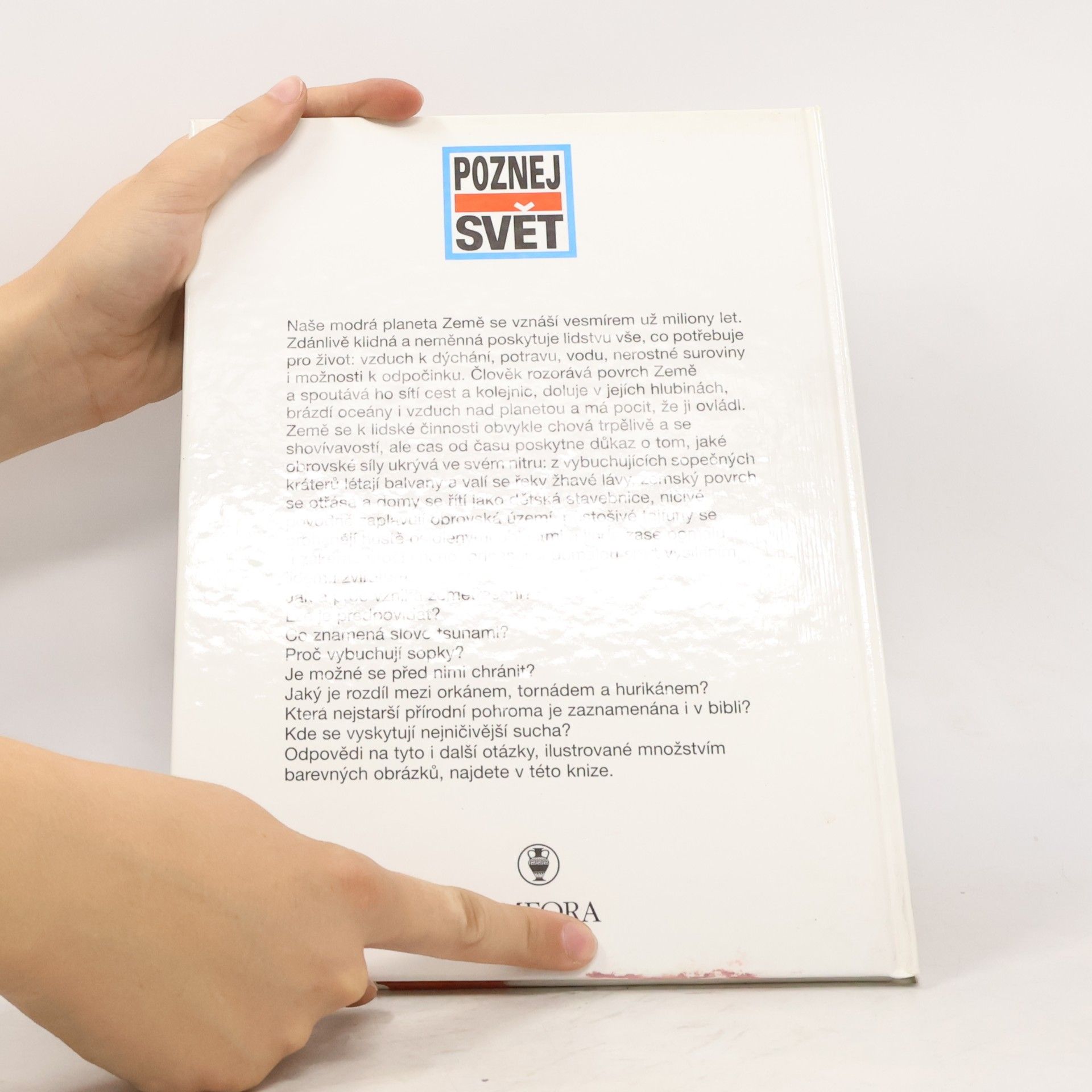 Various authors Poznej svět 3. Přírodní katastrofy