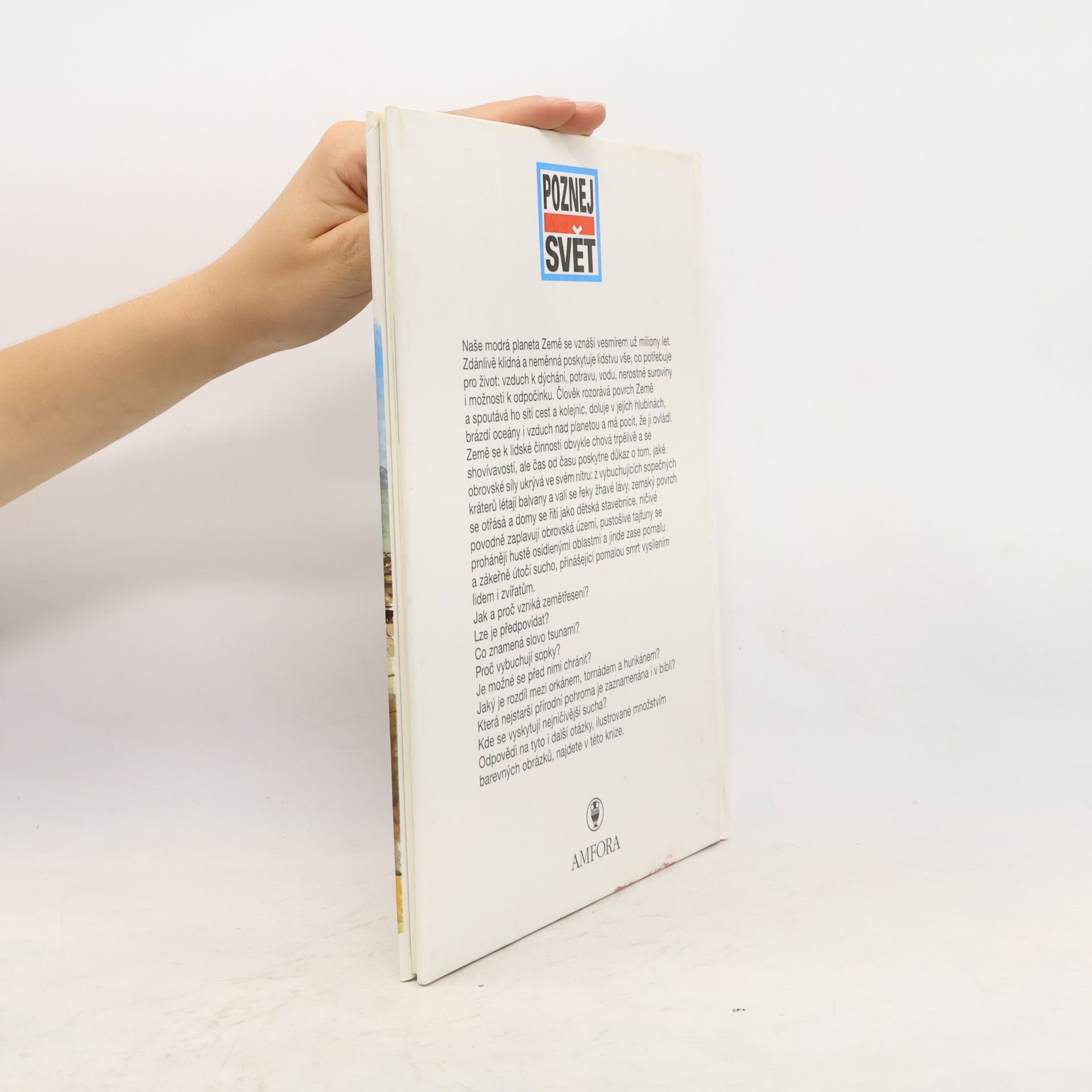 Various authors Poznej svět 3. Přírodní katastrofy