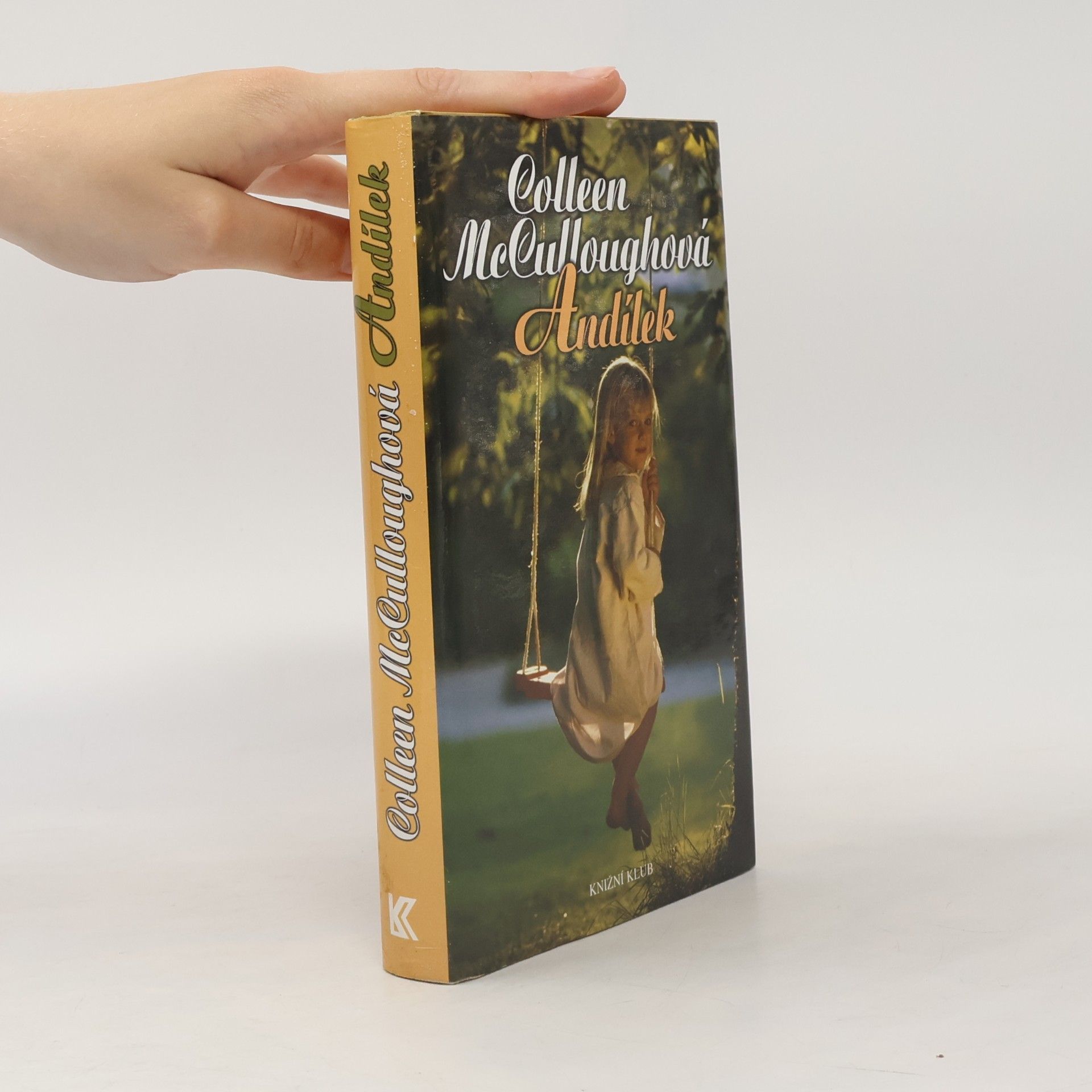 Colleen McCullough Andílek