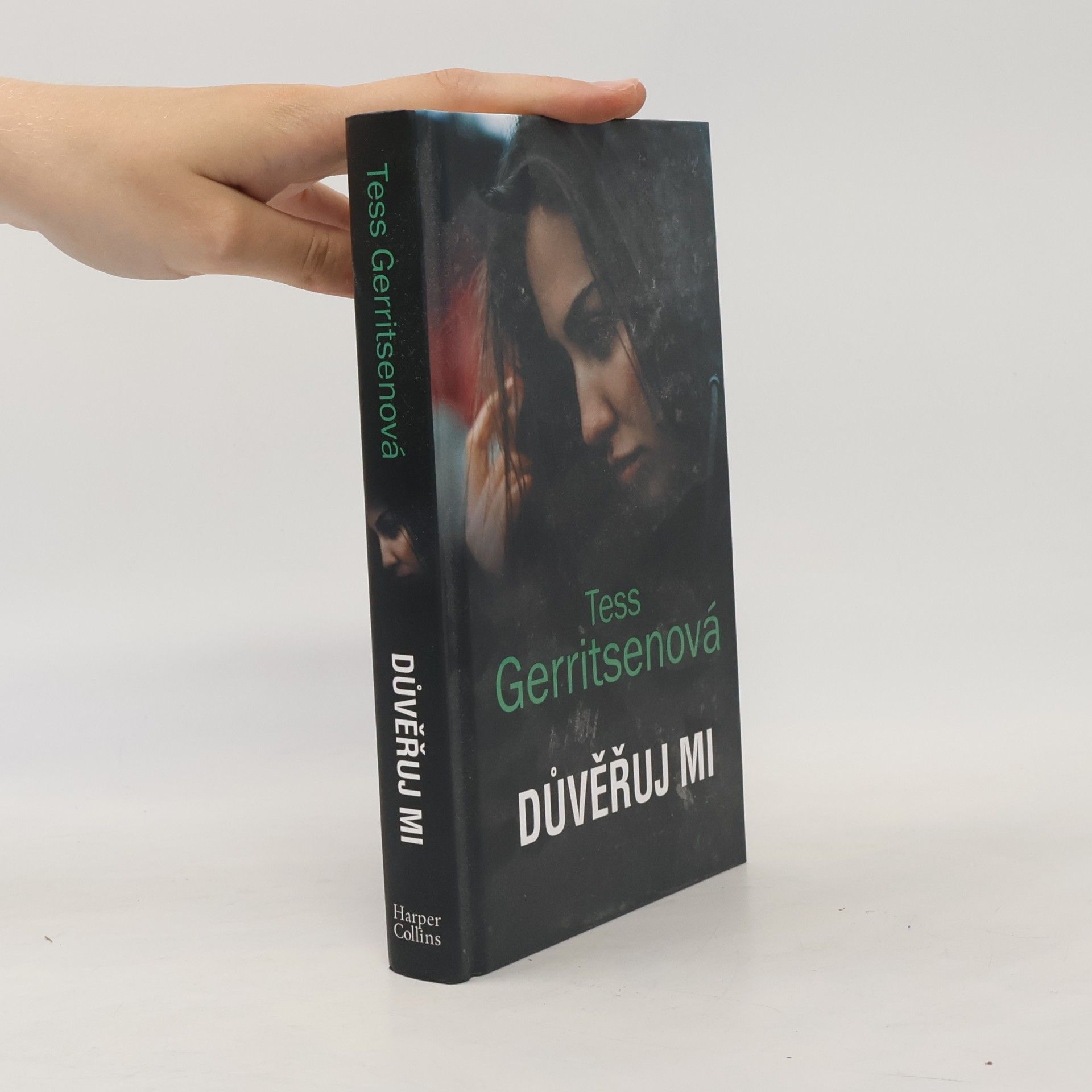 Tess Gerritsen Důvěřuj mi