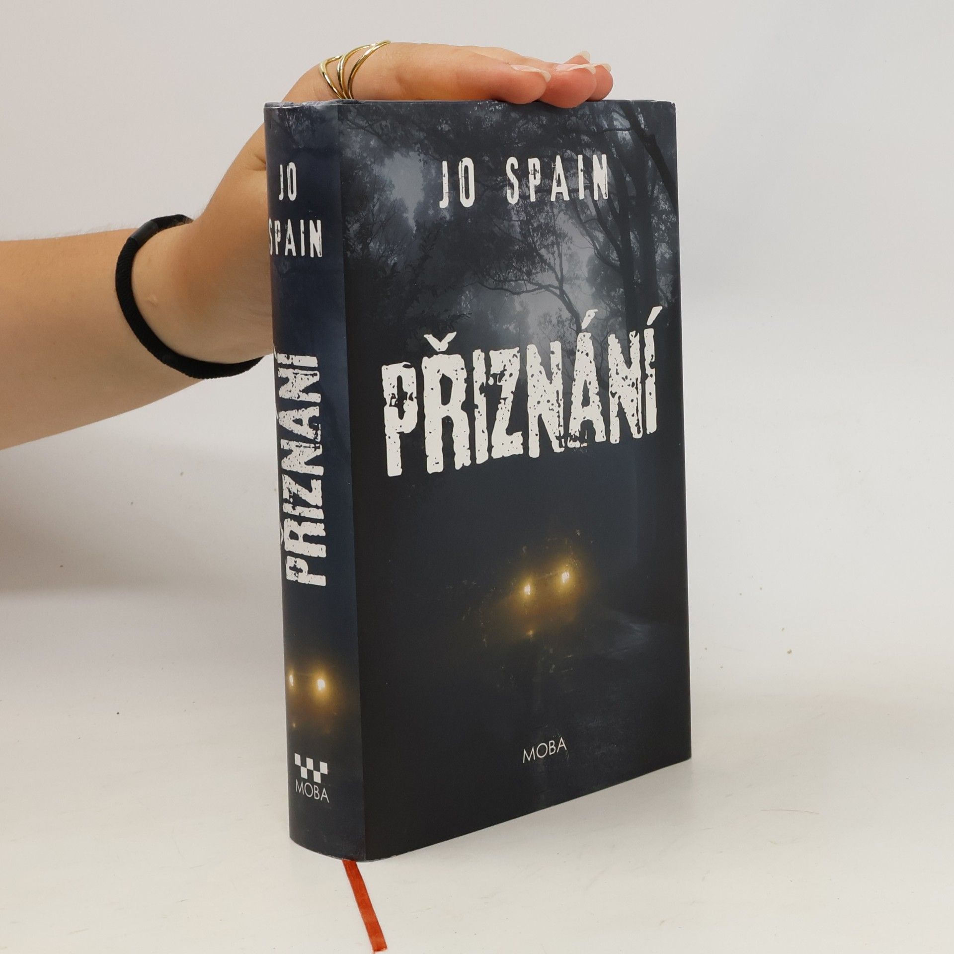 Jo Spain Přiznání