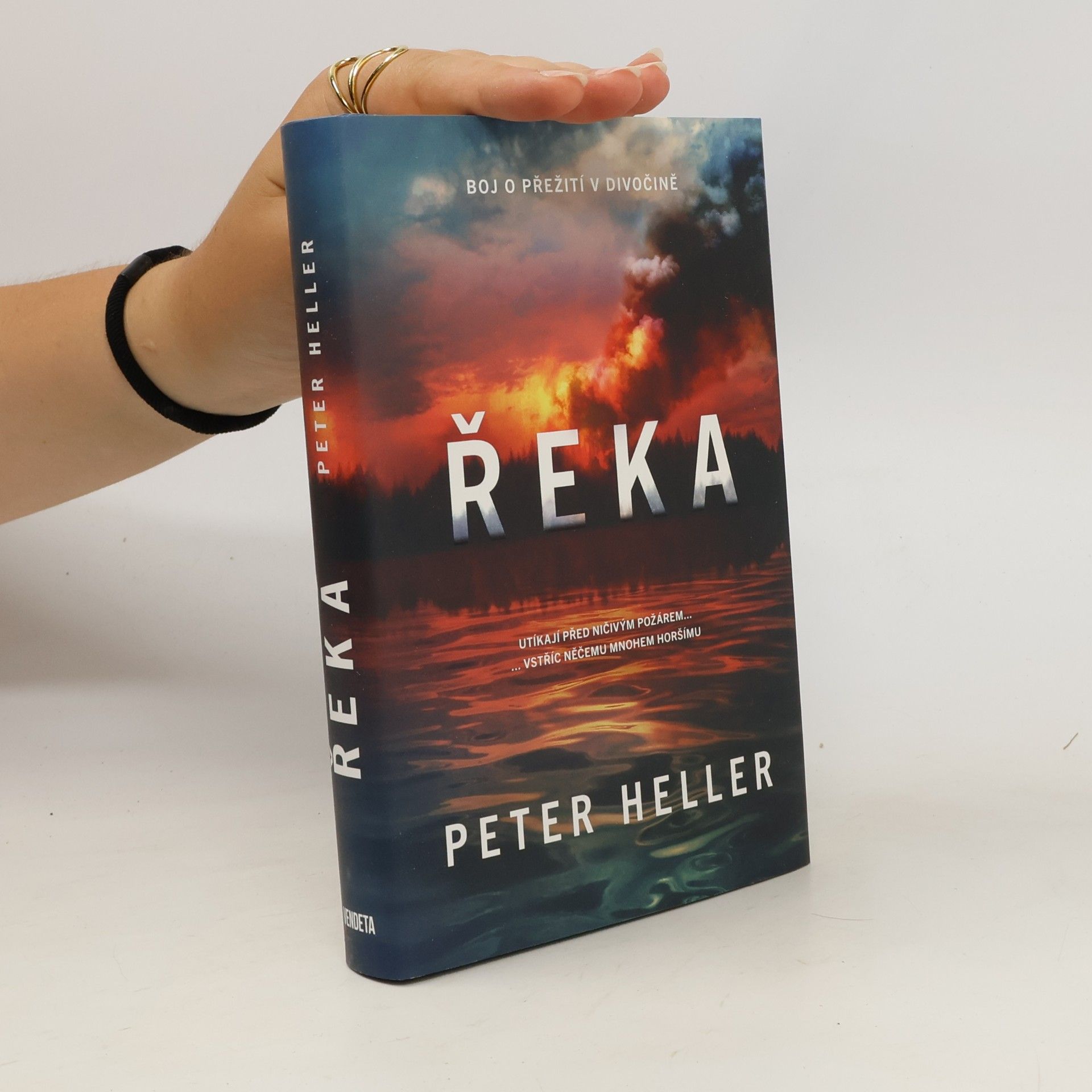 Peter Heller Řeka