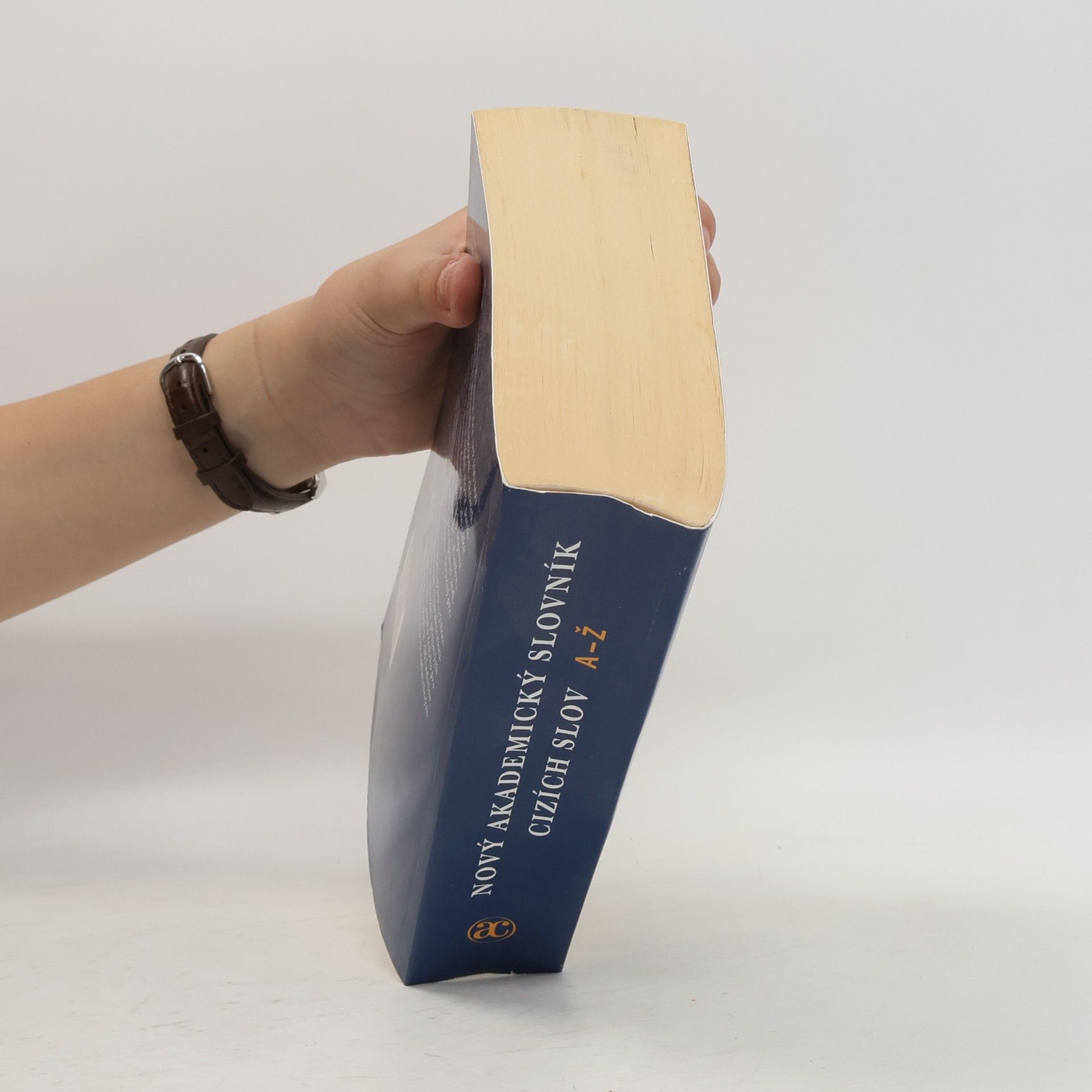 Jiří Kraus Nový akademický slovník cizích slov A-Ž. Studentské vydání