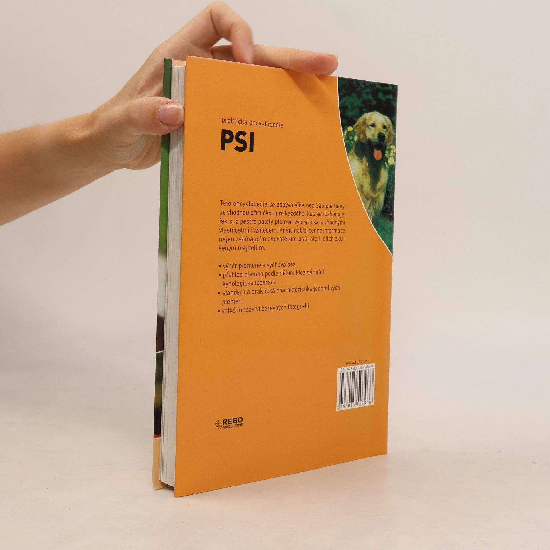 Esther Verhoef Psi: Praktická encyklopedie : [více než 225 psích plemen]