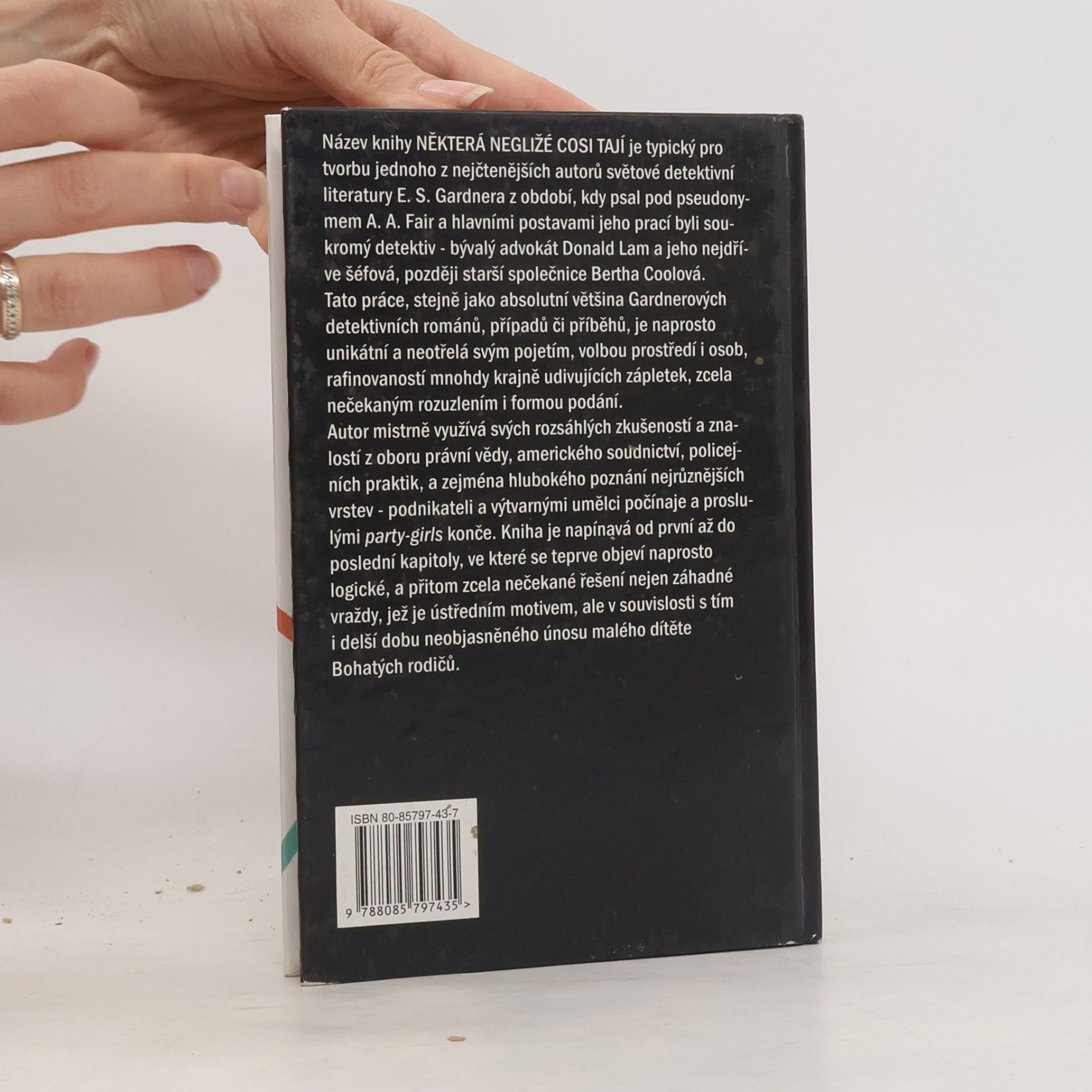 Erle Stanley Gardner Některá negližé cosi tají