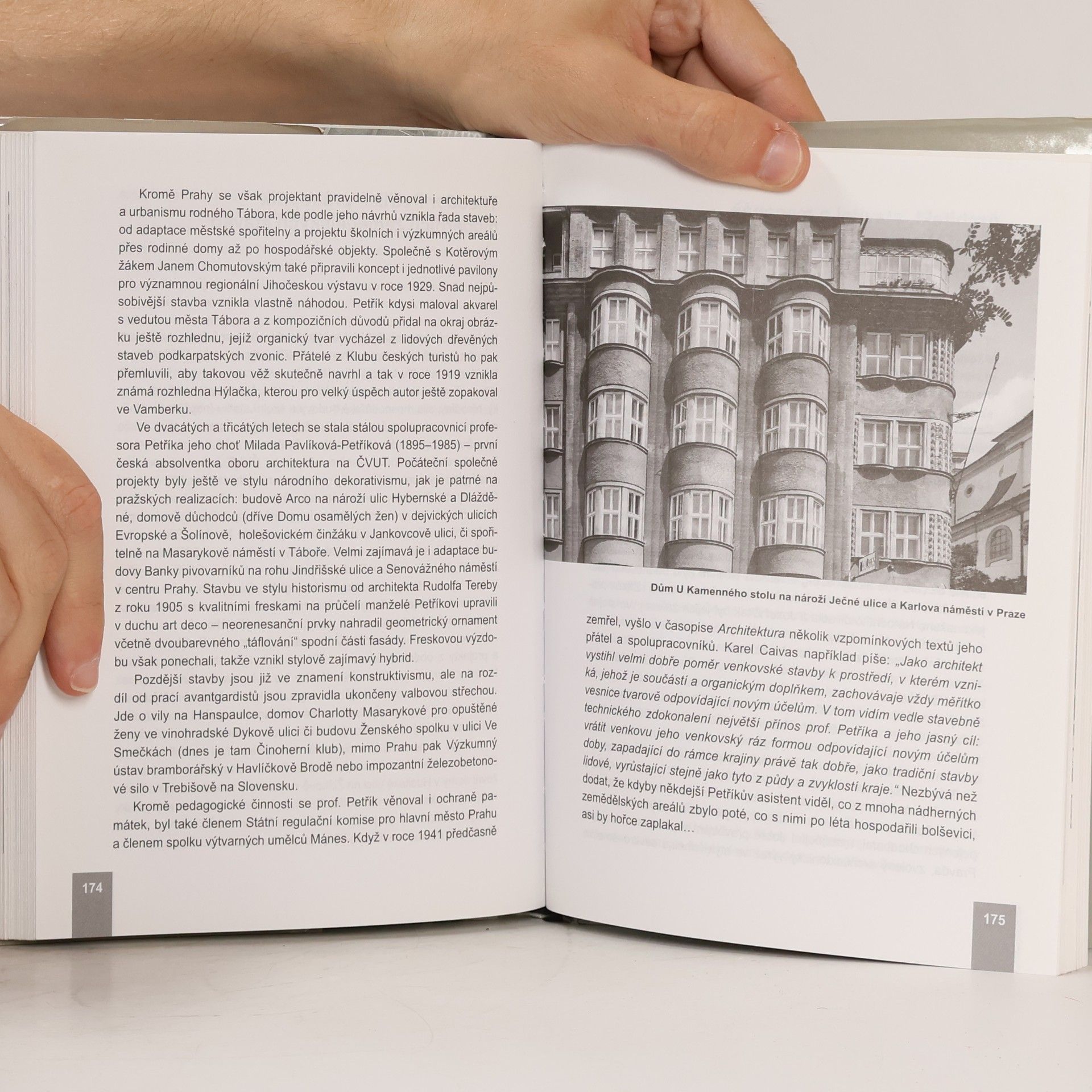 Zdeněk Lukeš Stavby a architekti pohledem Zdeňka Lukeše