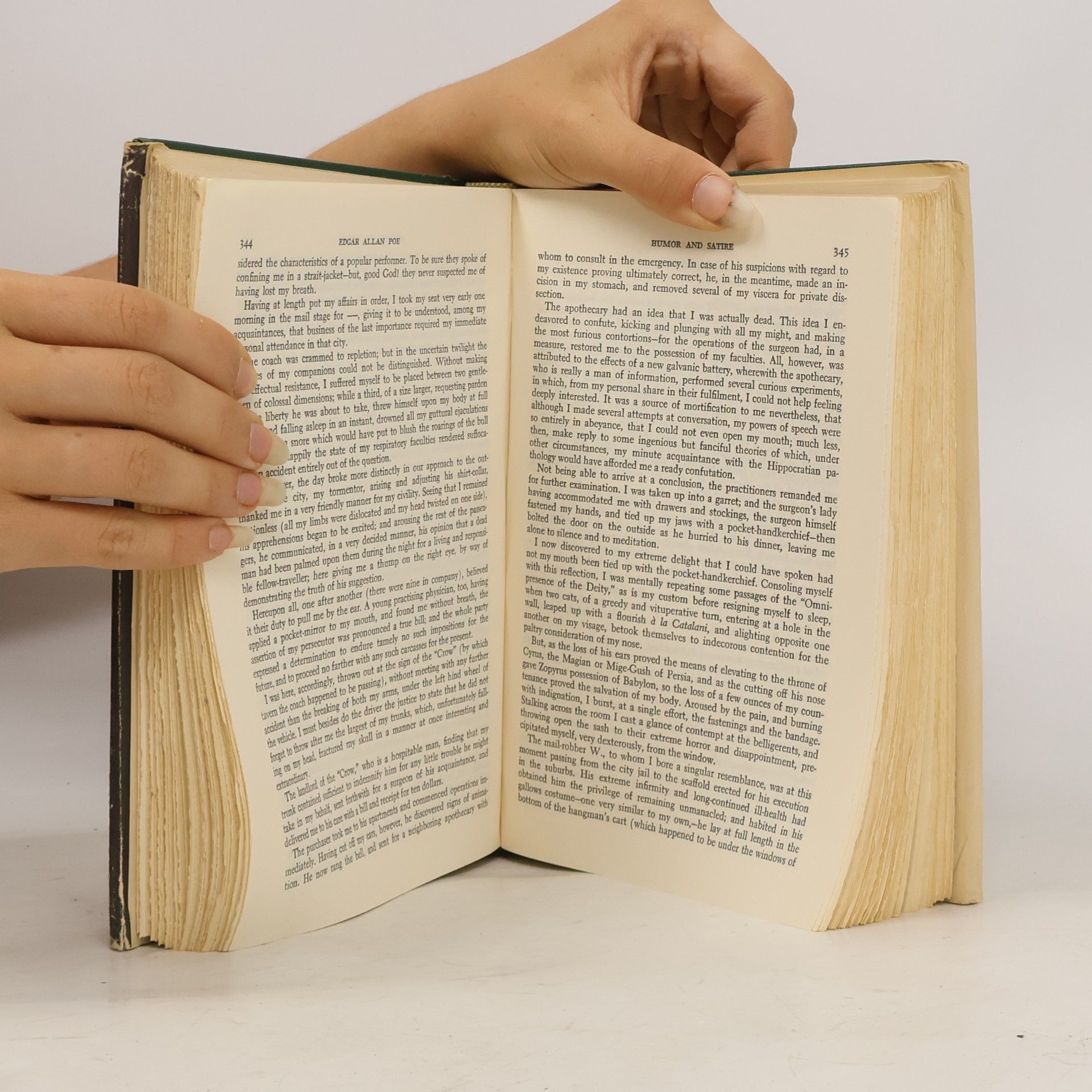 Edgar Allan Poe Complete Stories and Poems
